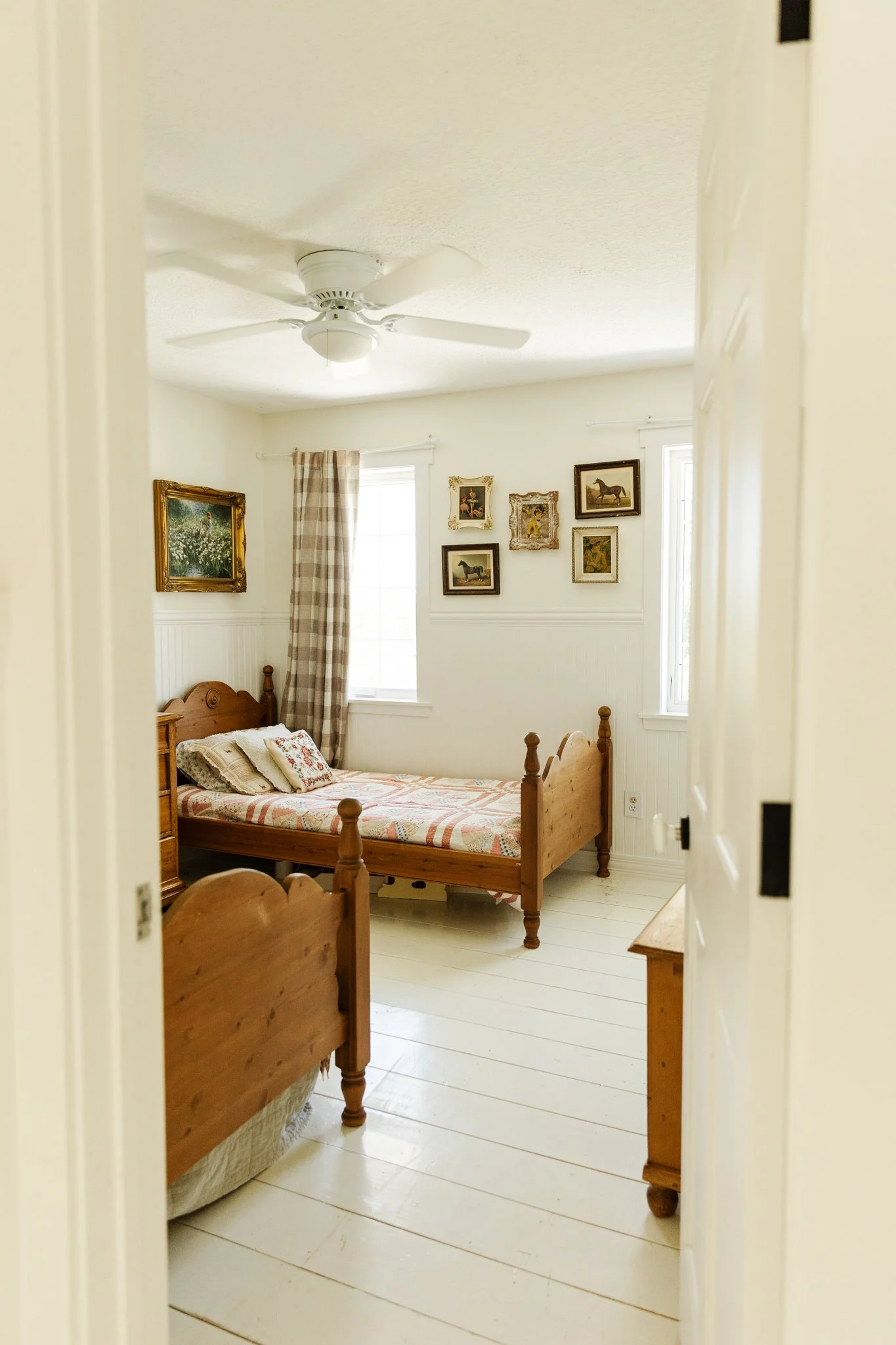 COUNTRY HOME MAGAZINE