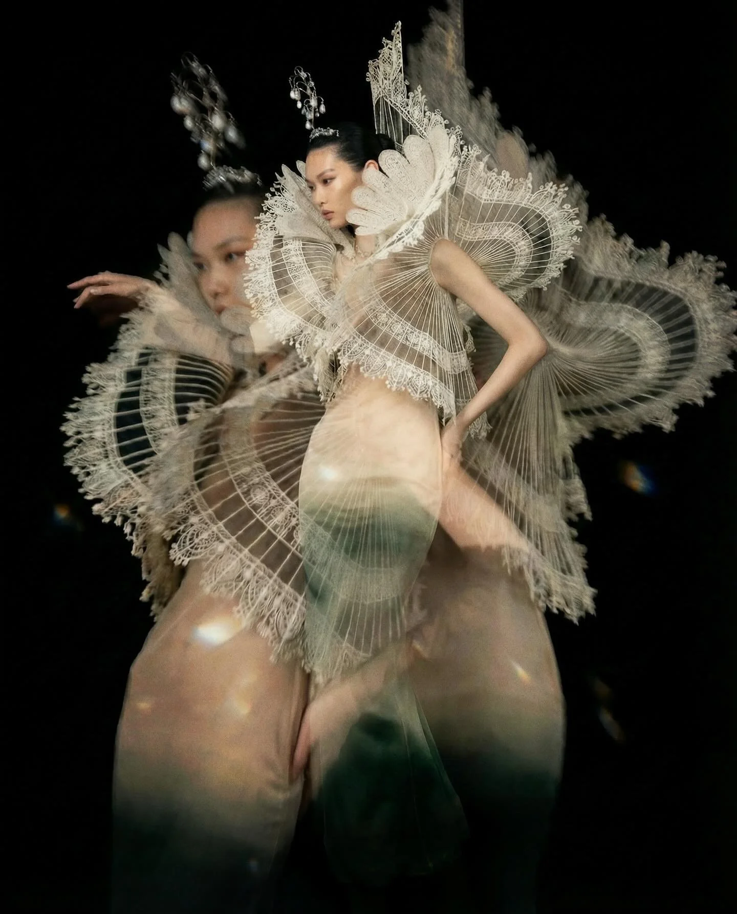 Moorlight
Inspired by Schiaparelli Haute Couture SS26

#hautecouture
#Schiaparelli
#aifashion
#digitalcouture
#fashioneditorial