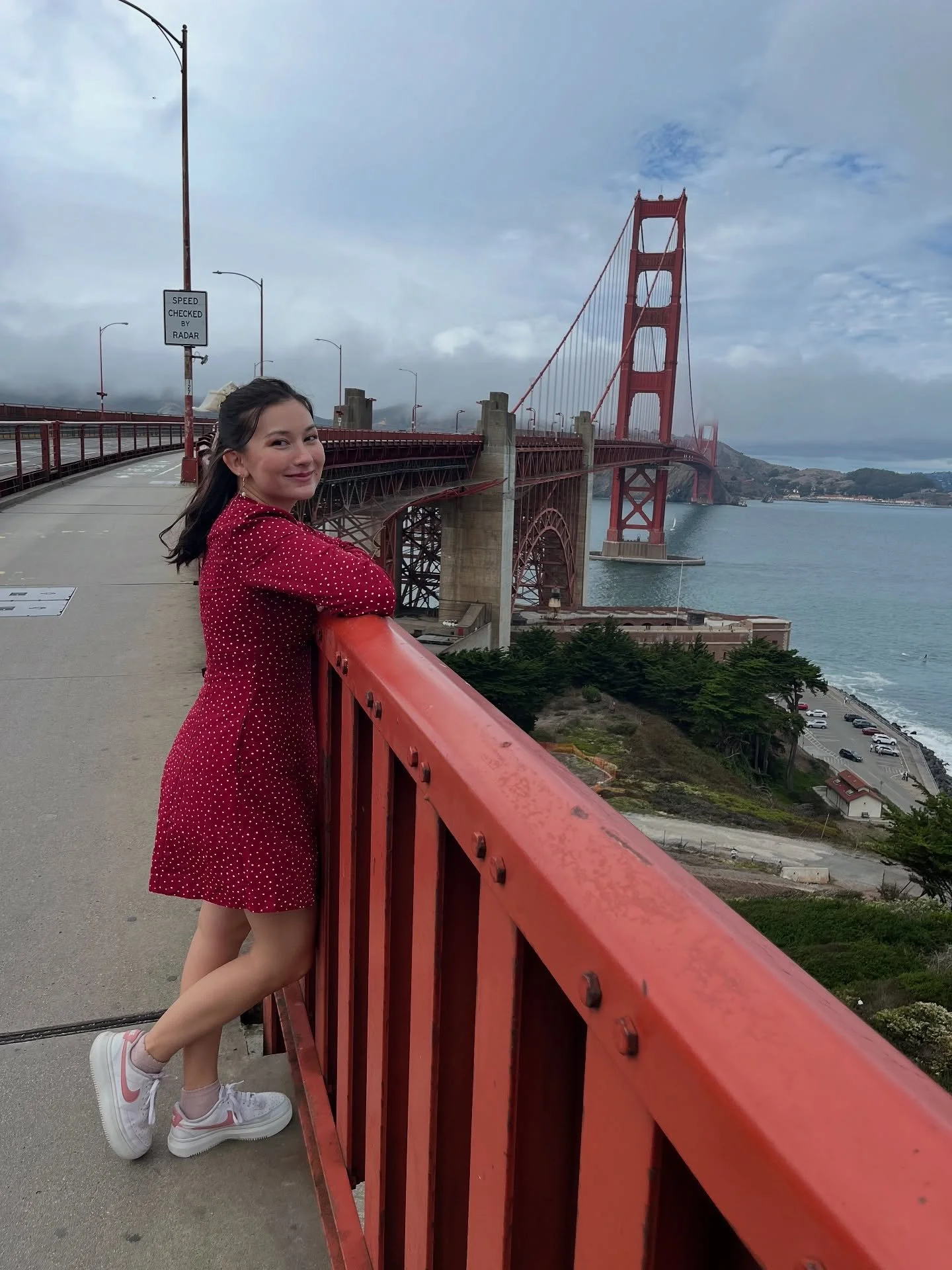 3 days, 2 of my favorite humans 😍
so fun to witness the ever-inspiring @juansalvador.carrasco in the #laufey tour!!! you are my rockstar and fav person to explore new places with❤️ 
+ so so SO happy I got to see my bffl @anna_panana in her new sto