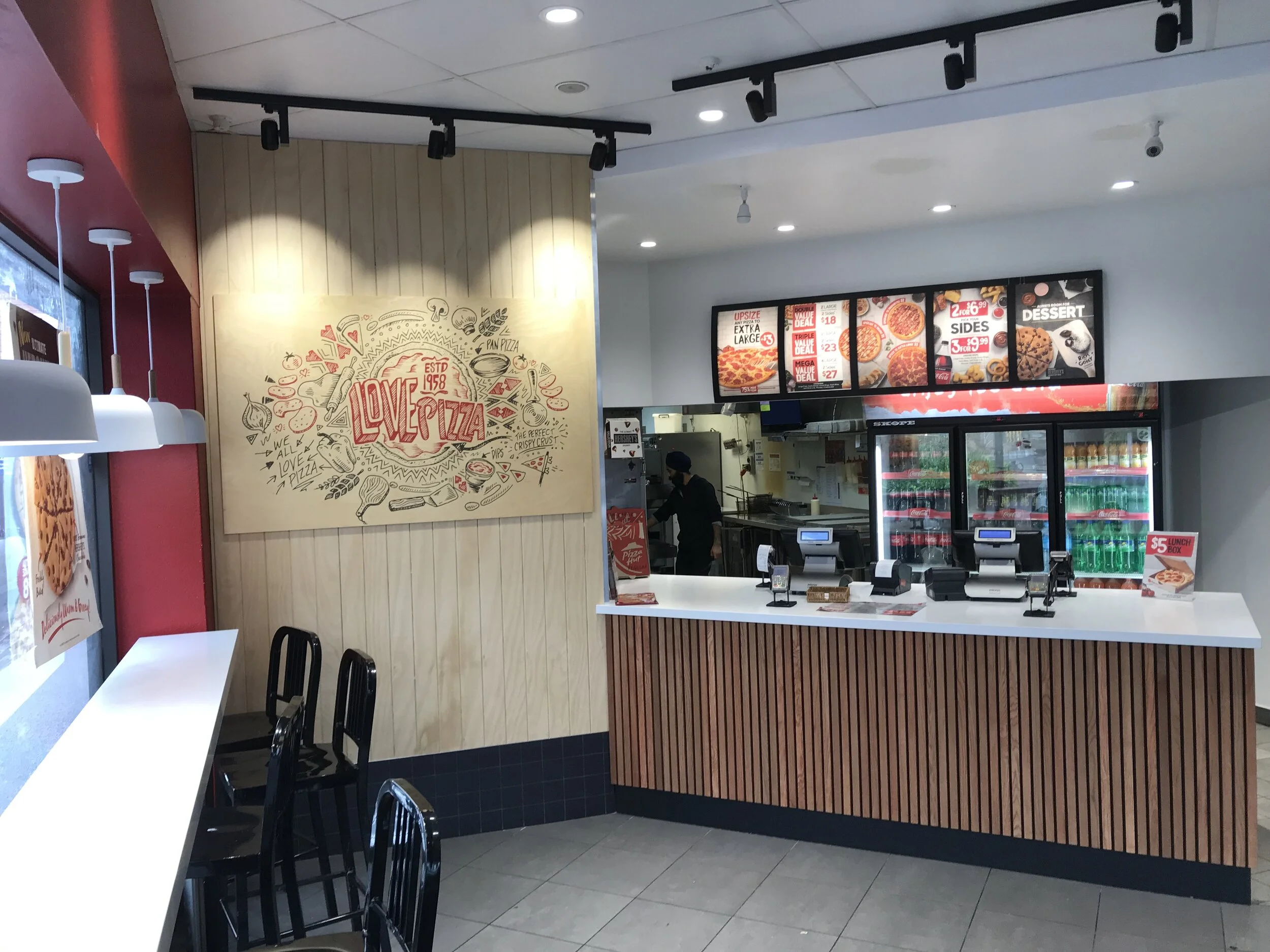 Pizza Hutt (2).JPG