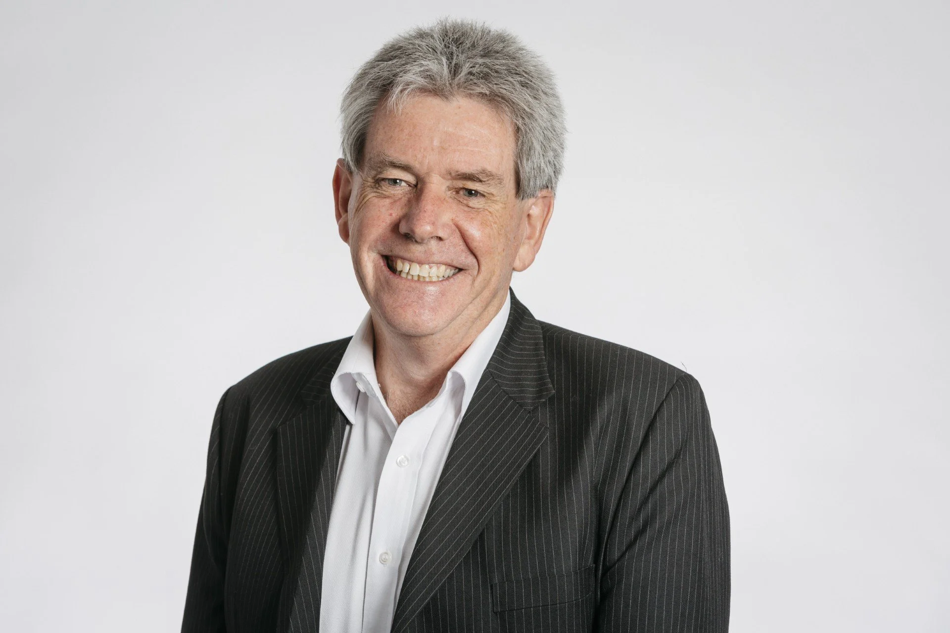 Ian Maxwell Shares Key Insights on Radio Wanaka