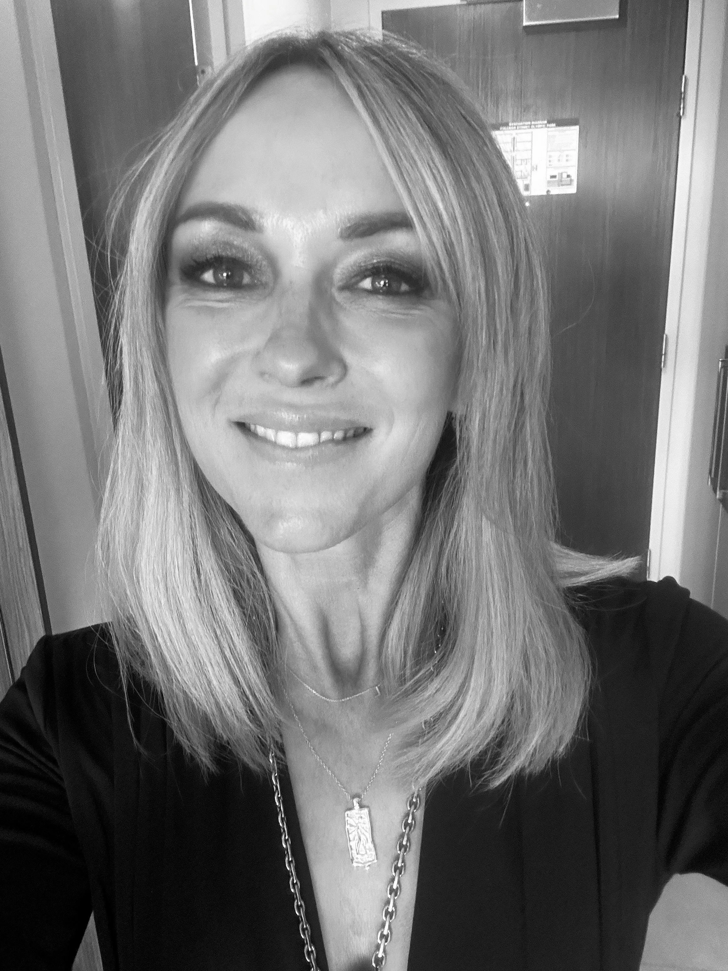 Lisa Burling Features Writer for Galley Press