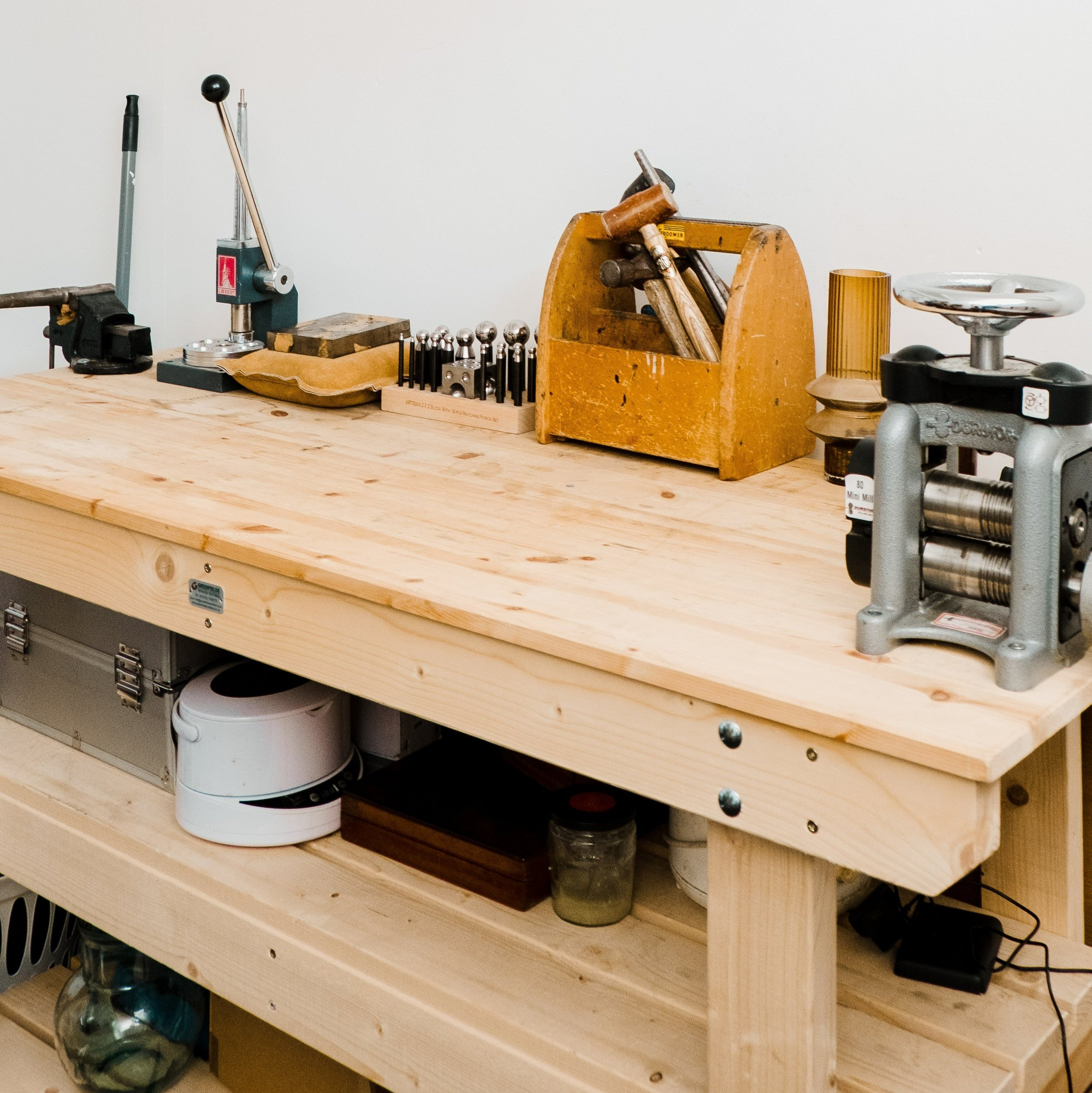 winch.makers52.jpg