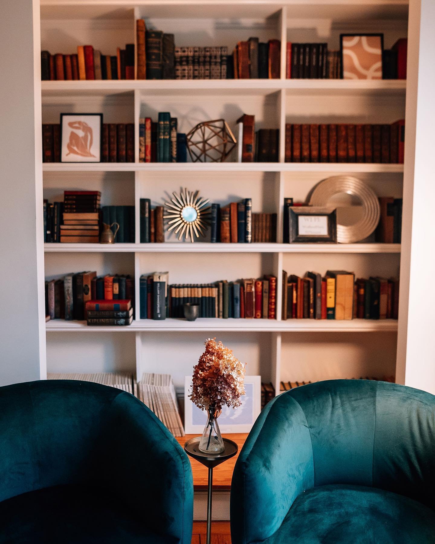 You&rsquo;ve got a love story to tell. 
We can help with that &hearts;️📚
📸: @caitbourgaultphotography 
.
.
.
#lovestory #wedding #weddingvenue #maineweddingvenue #victorianweddingvenue #newenglandweddingvenue #norwaymaine #wolfandharp #bride #maine