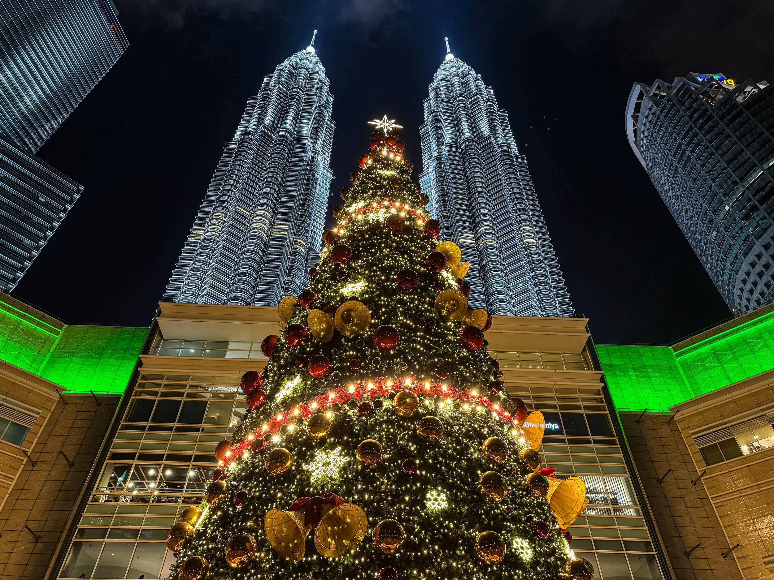 7 Expert Tips for Traveling with Kids During Christmas