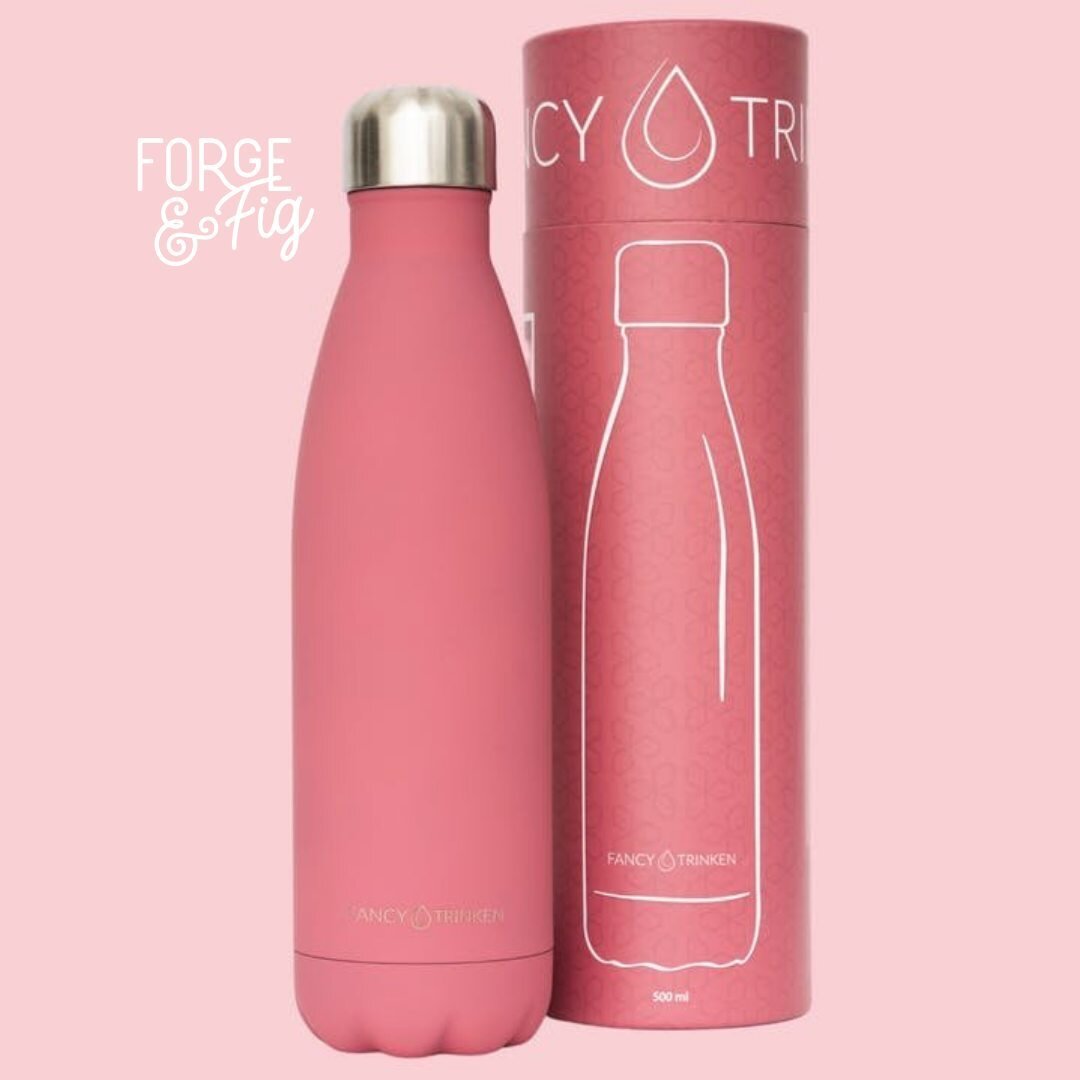 Double whammy! 💧

Check out this beauty - the ultimate accessory for keeping your hot drinks hot for 18 hours and your cold drinks cold for 24 hours - how clever!

The pretty in pink vacuum flask made of stainless steel is perfectly insulated thanks