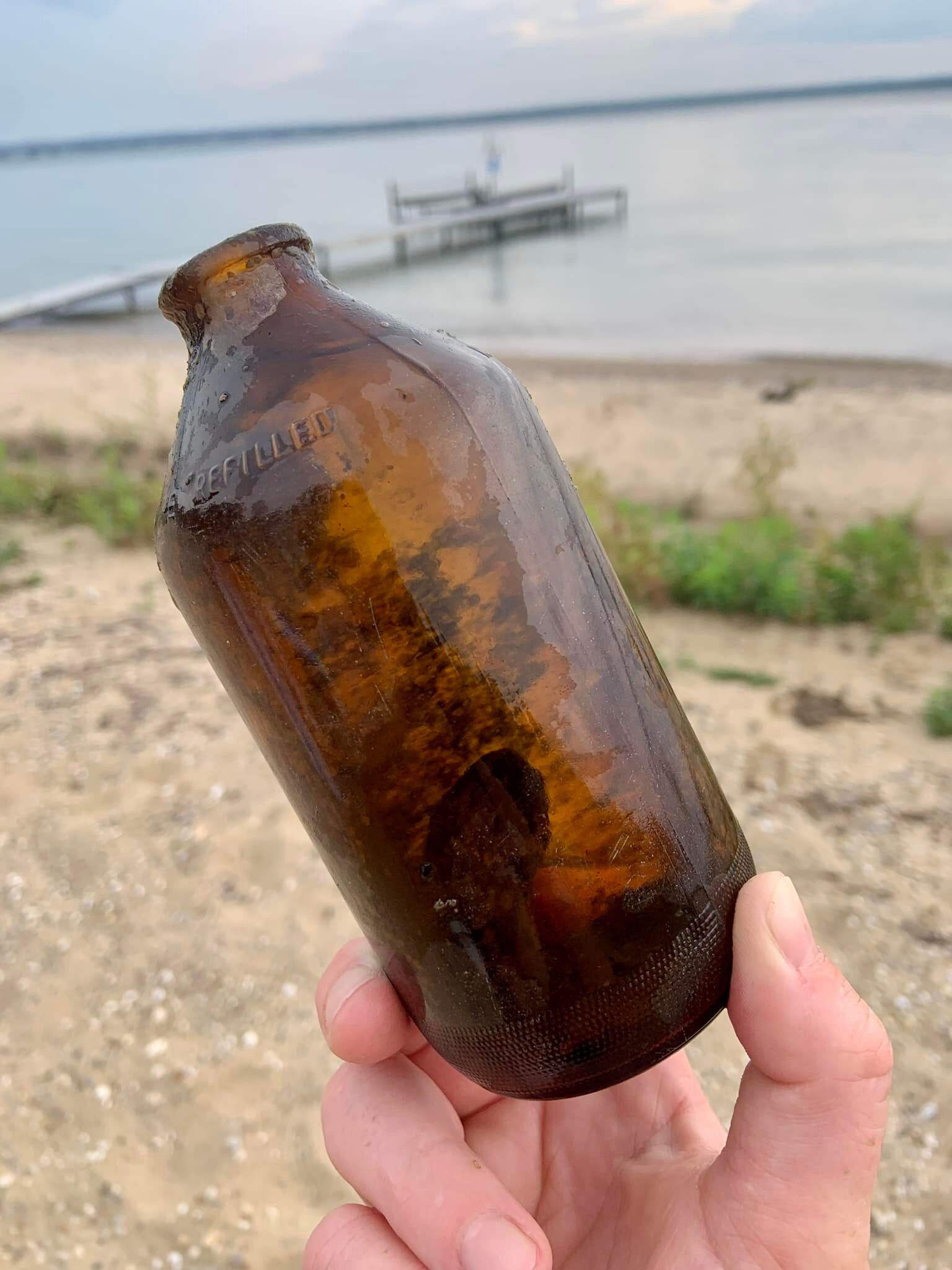 We were picking trash up out of the lake and when we took a closer look at one of the bottles we noticed someone was using it to take a nap! 
Don&rsquo;t worry, we returned Mr. Goby to his fresh water home and recycled the bottle as a flower vase❤️

