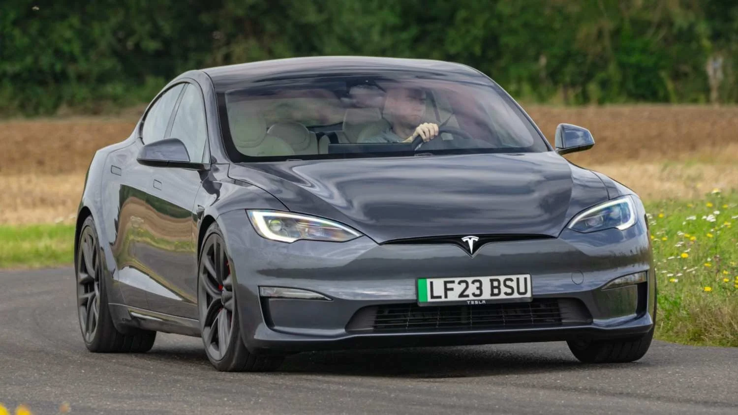 1TeslaModelS1.jpg