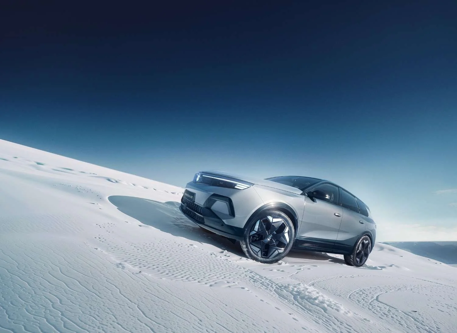 Vauxhall Electric Cars UK 2025: Corsa, Mokka, Grandland & EV Range Guide