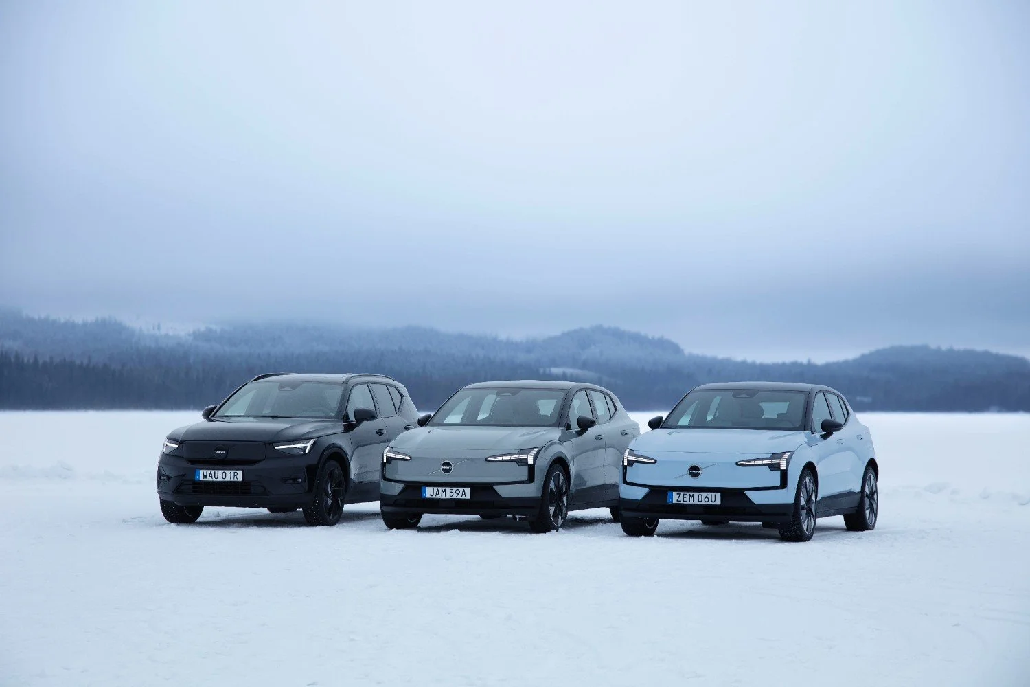 Volvo EX30 vs EC40 vs EX40: Which Small Volvo EV Wins?