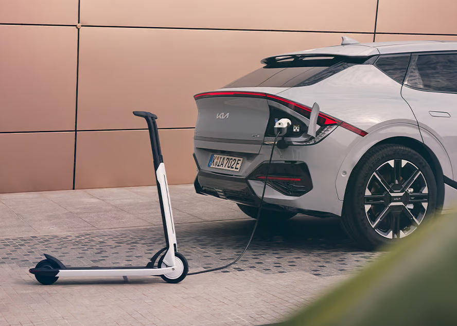 Vehicle-to-Load (V2L): The Best EVs You Can Actually Plug a Kettle Into (2026)