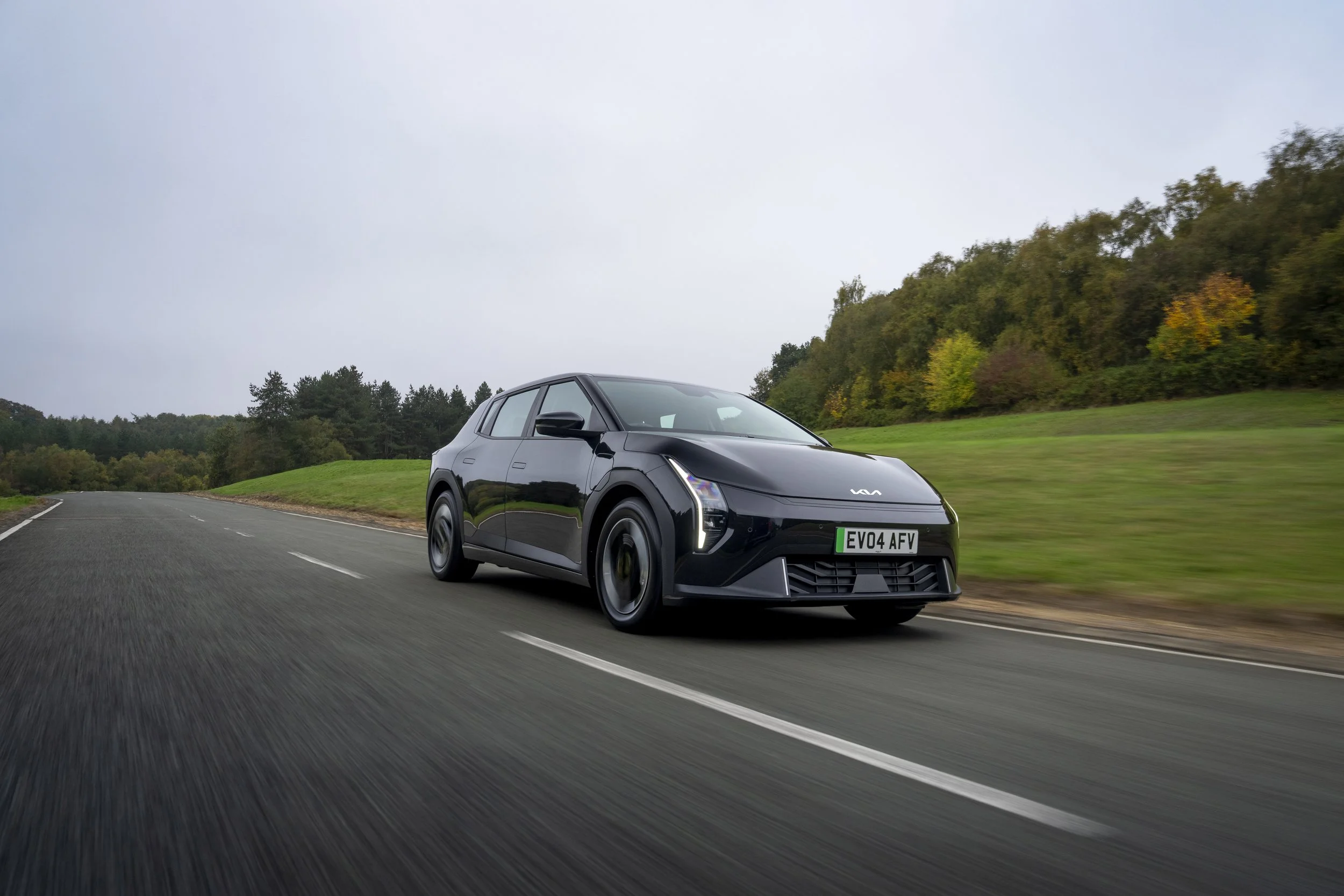 Electric Car Grant Expands Again: Kia EV4 and Renault Scenic E-Tech Land the Full £3,750