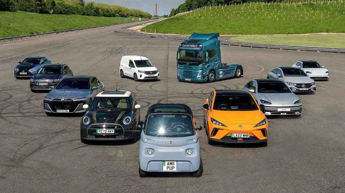 Test-Day-vehicle-line-up (1).jpg