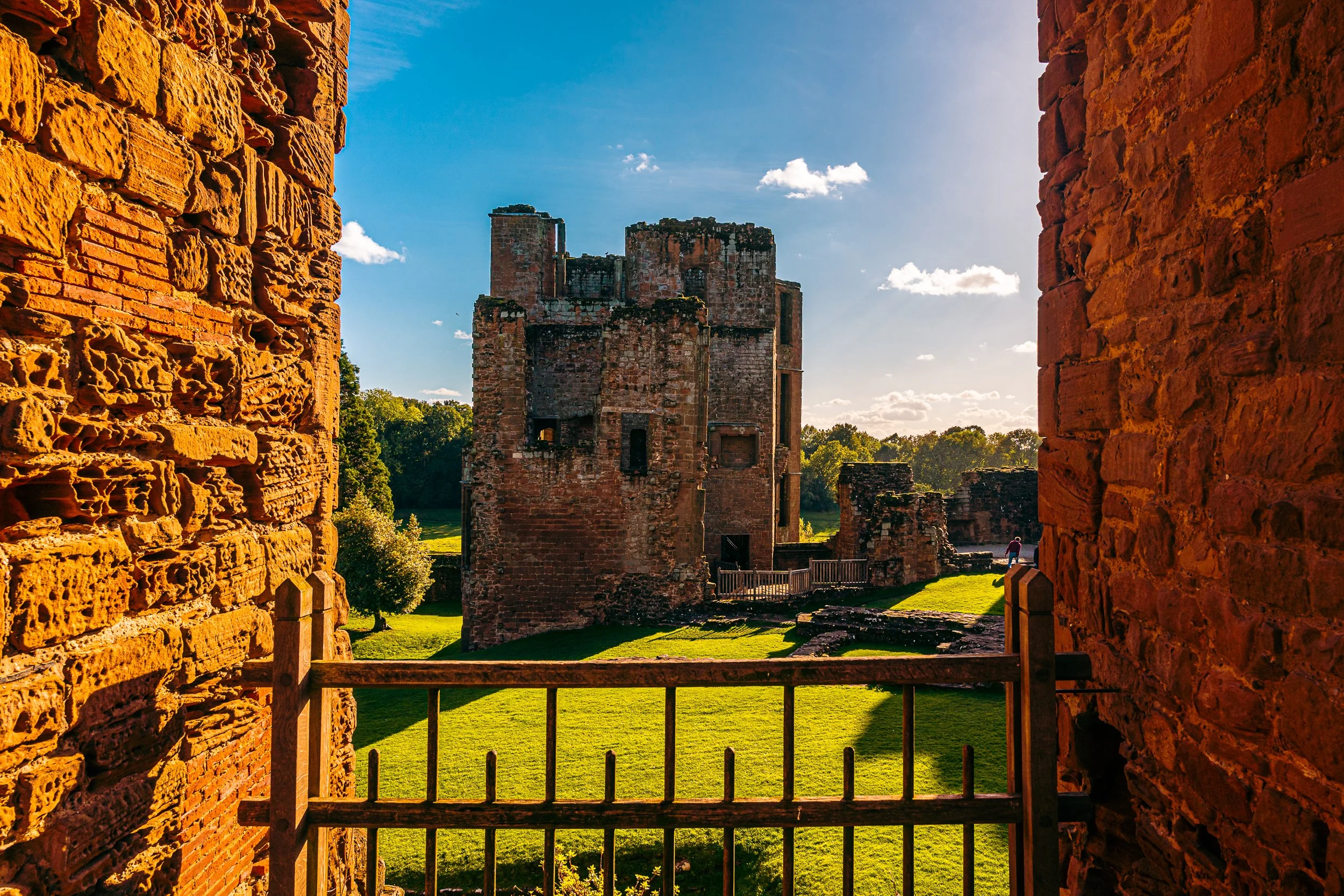Kenilworth Castle Web-25.jpg