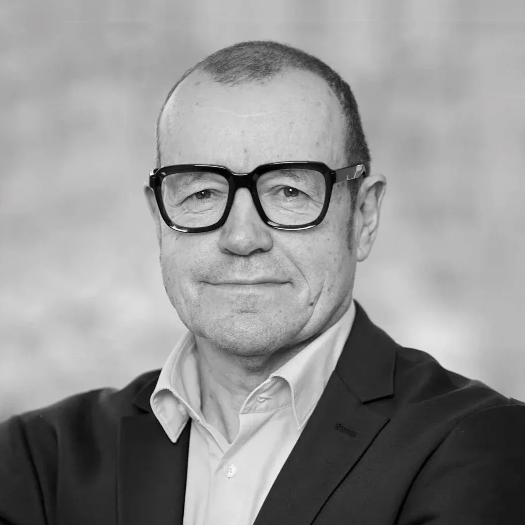 Dr Stefan Laurs