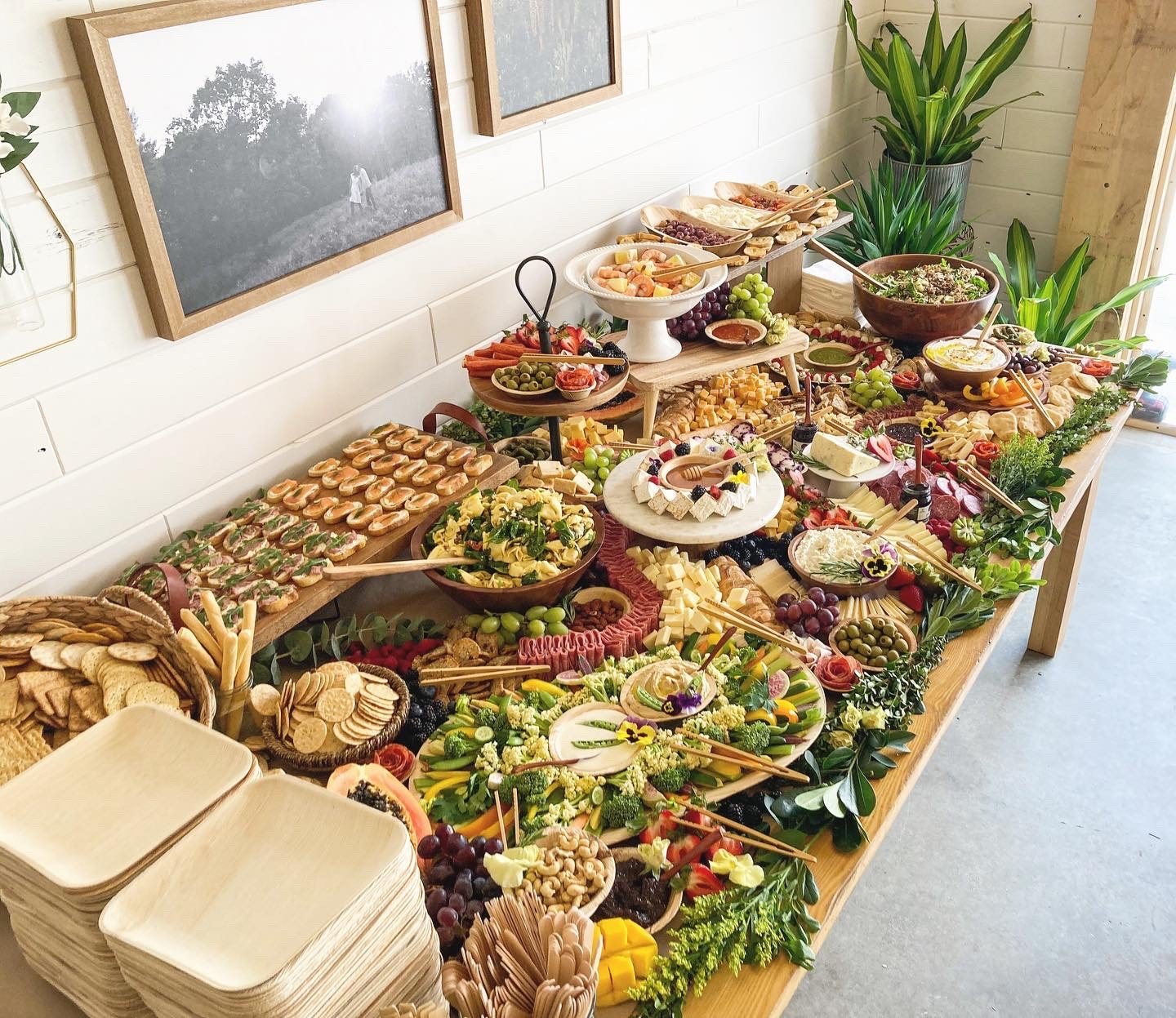 Graze Tables - Minneapolis St. Paul MN Charcuterie Catering & Corporate  Catering — Craft + Joy