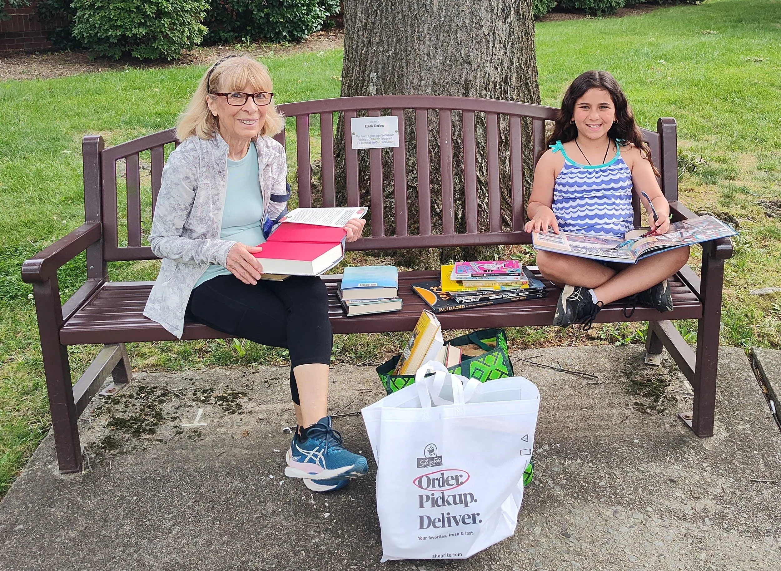 Book_Sale_2026_Photo_ (10).jpg