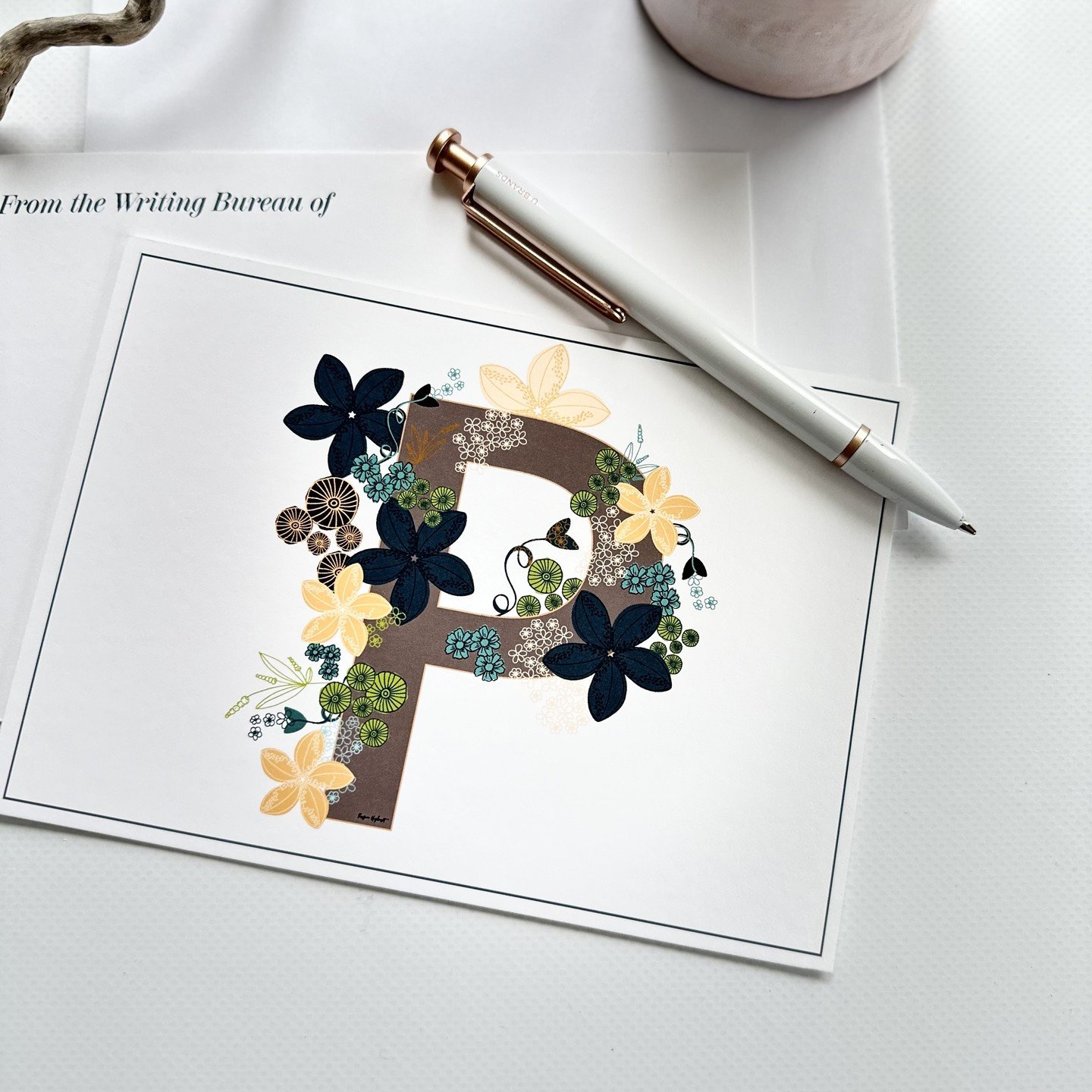 Letters in Bloom stationery. Personalized notecards. #floraldoodles #floralstationery #stationery #notecards #snailmail #snailmailrevolution #artlicensing