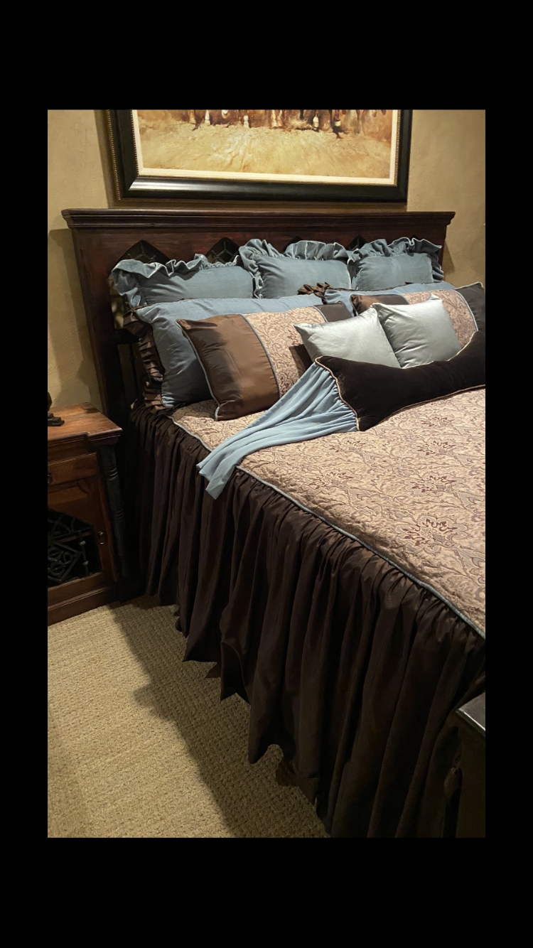 8A331060-ED28-4F45-8903-A52BEC681CB2