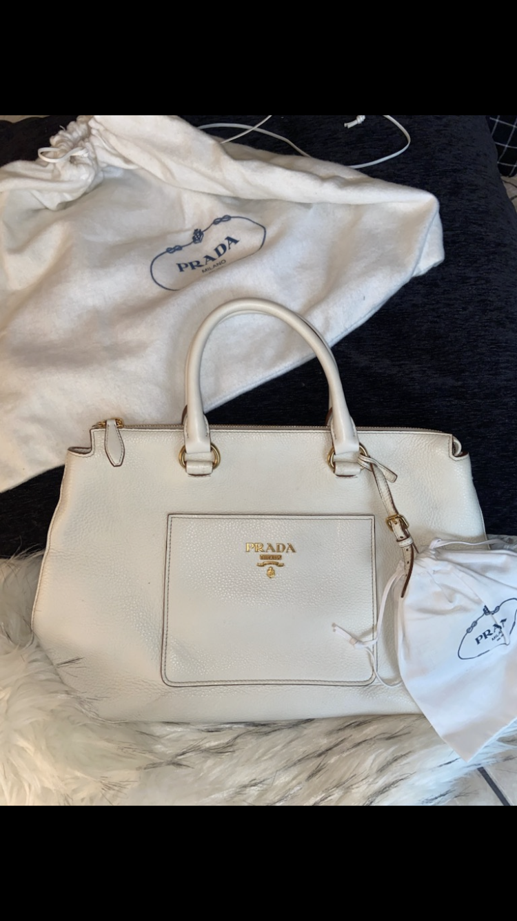 7D0E6B27-63A2-47D7-AB40-3068F1BD63B2