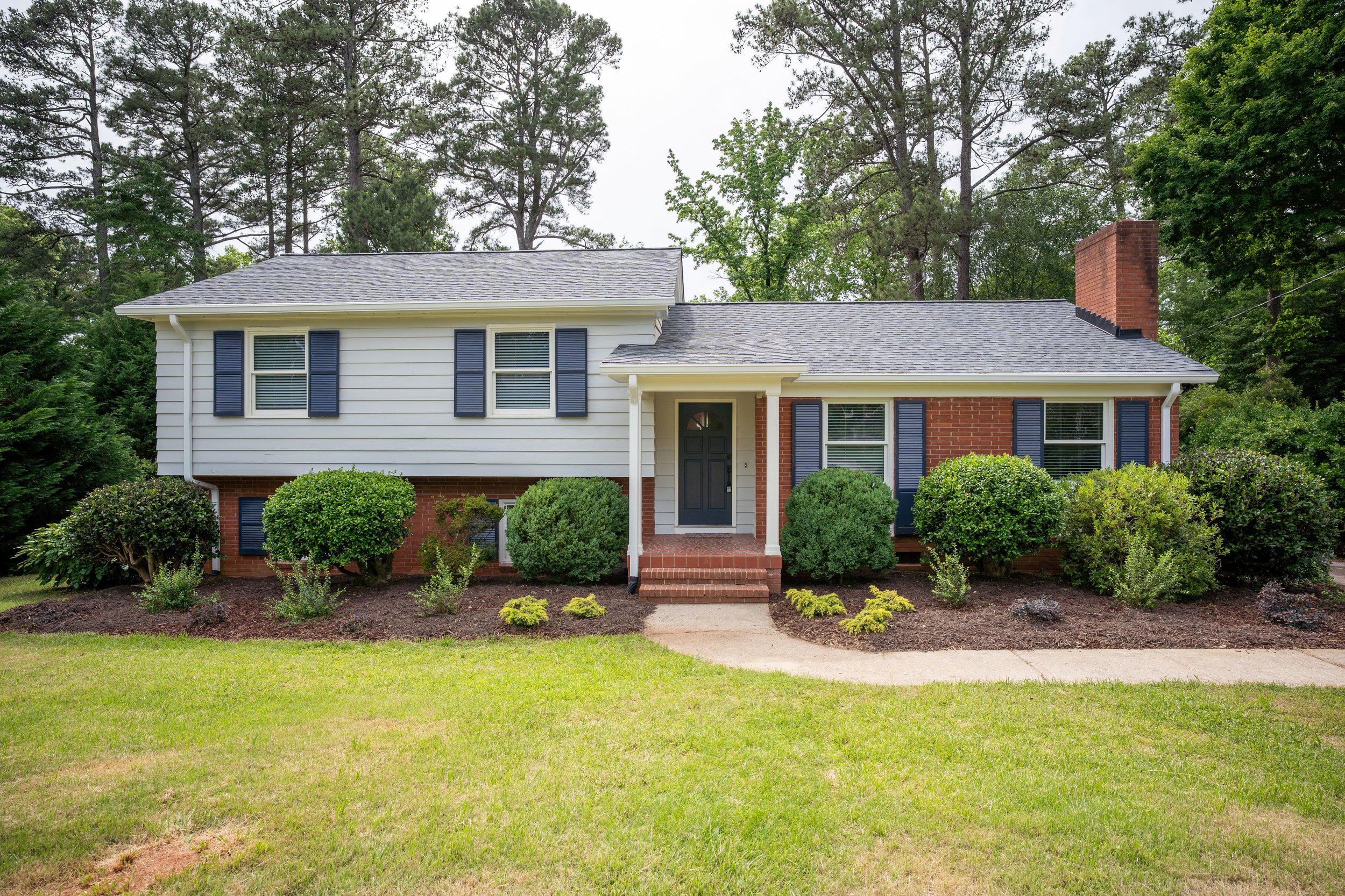 1-4813 GLEN FOREST-FRONT EXTERIOR.jpg