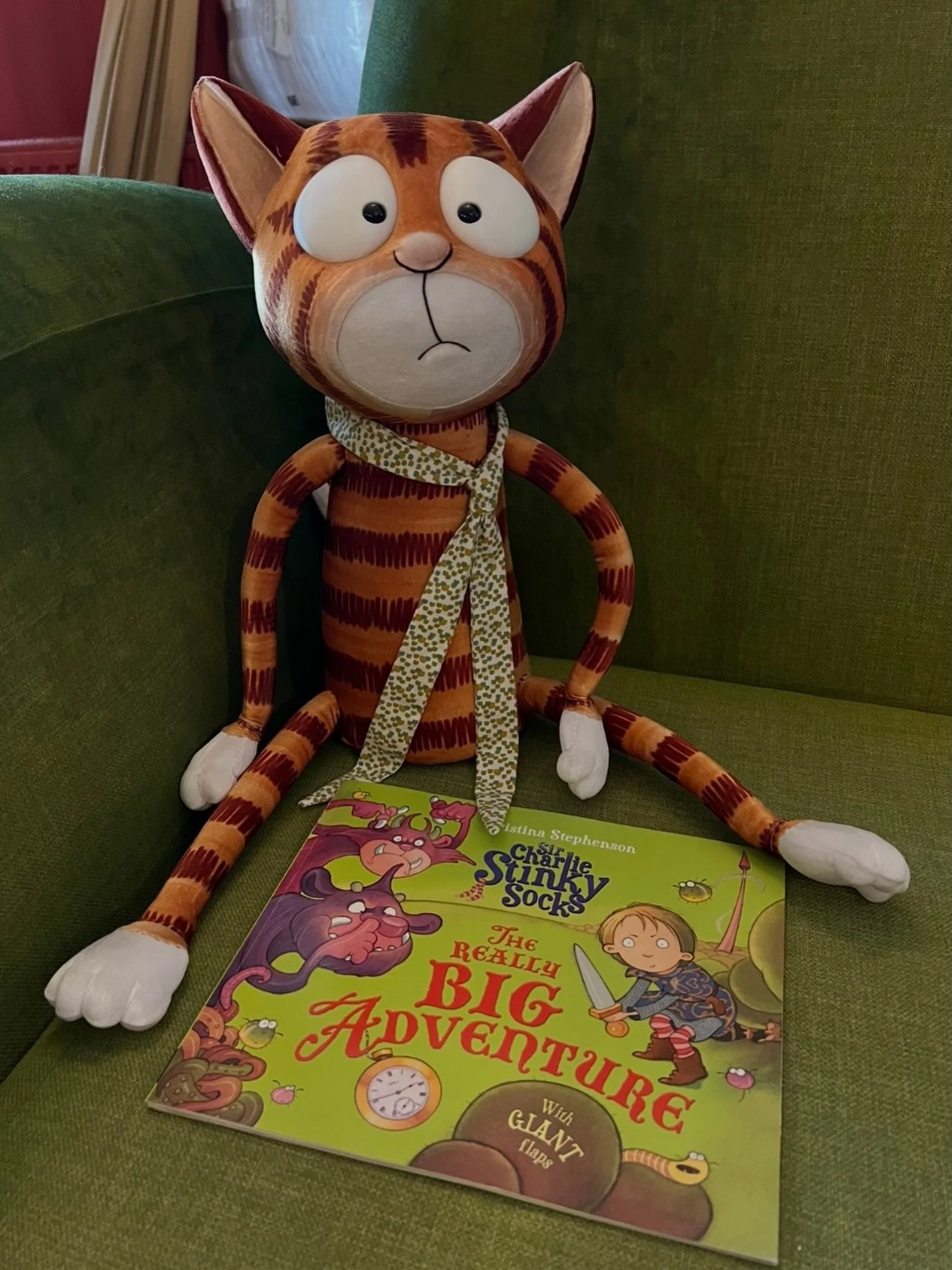 A cat called Envelope is heading to Aberystwyth Arts Centre this weekend with a brand new, fun-filled family show based on the best-selling picture book &lsquo;Sir Charlie Stinky Socks &amp; The Really Big Adventure&rsquo; written and illustrated by 