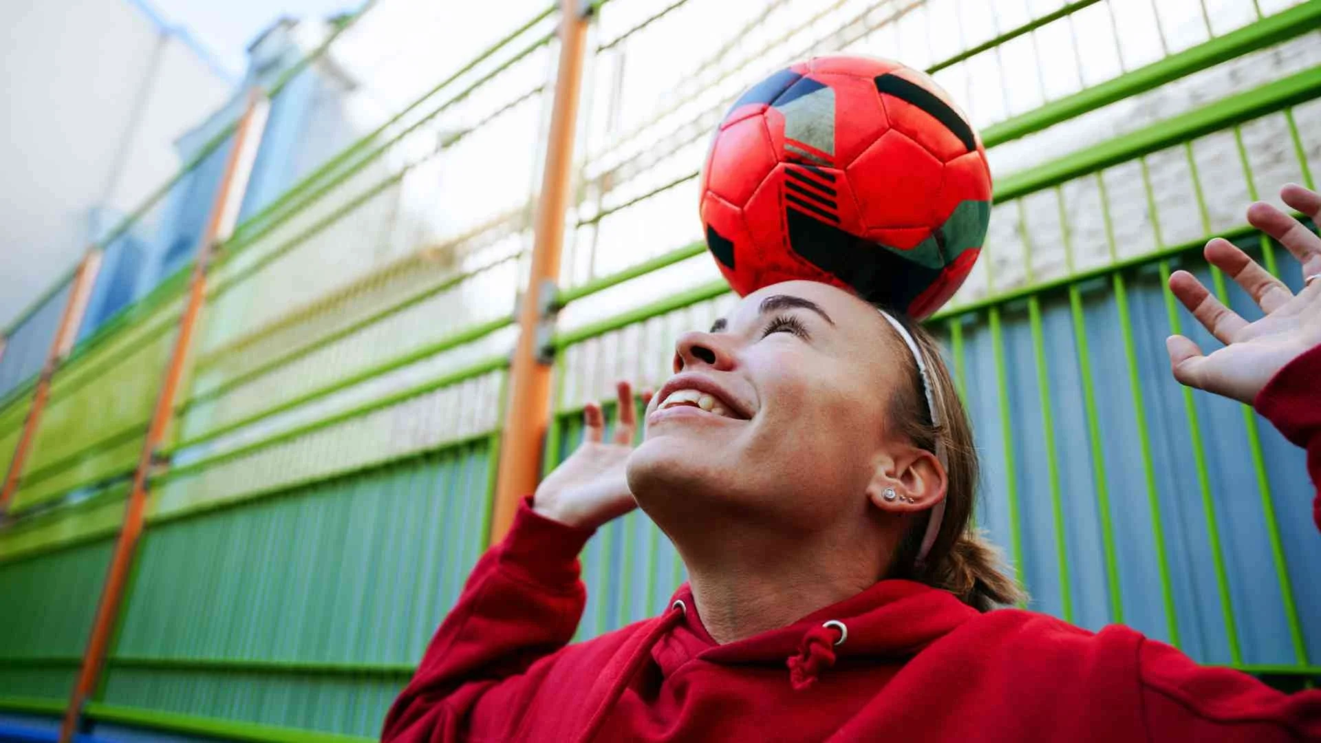 Are Hormone Fluctuations Leading to More Women’s Knee Injuries?