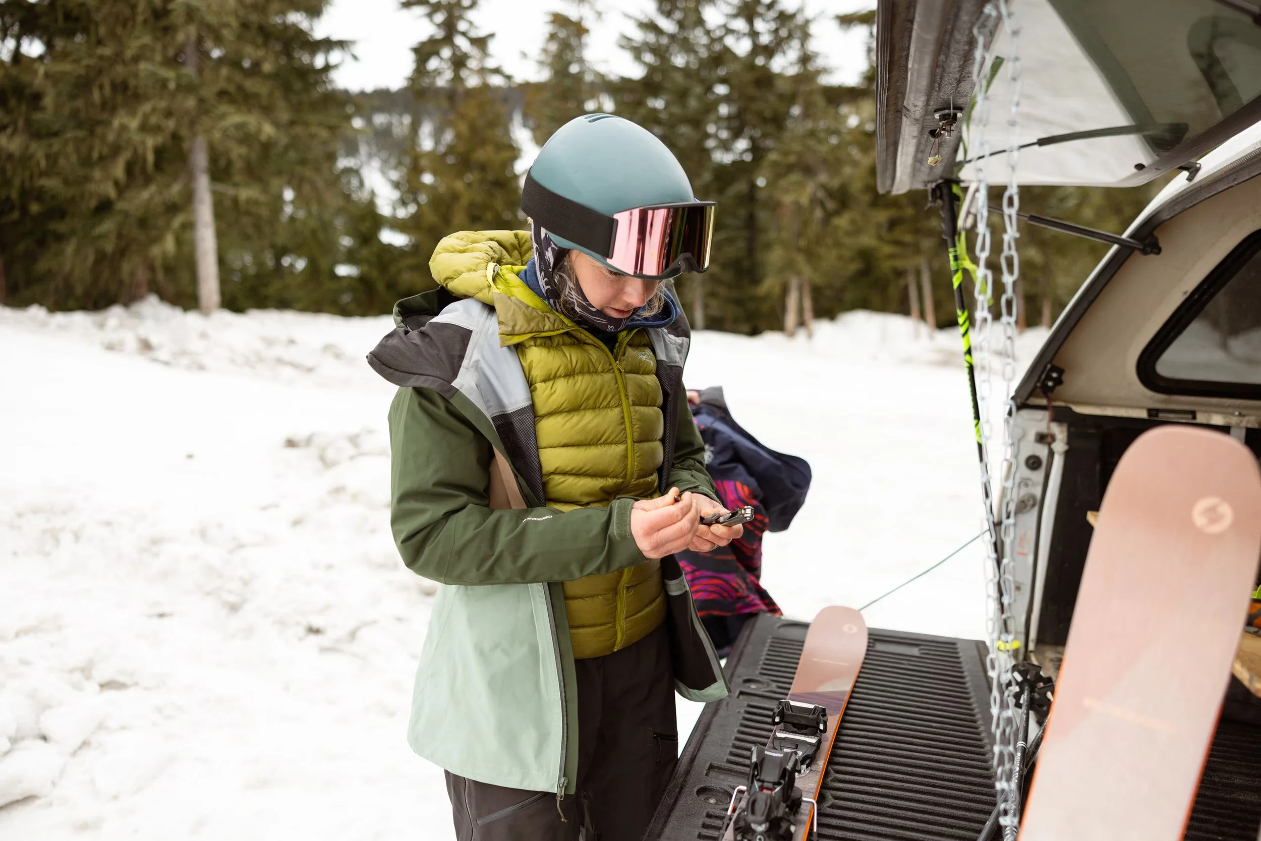 What to Wear Skiing and Snowboarding