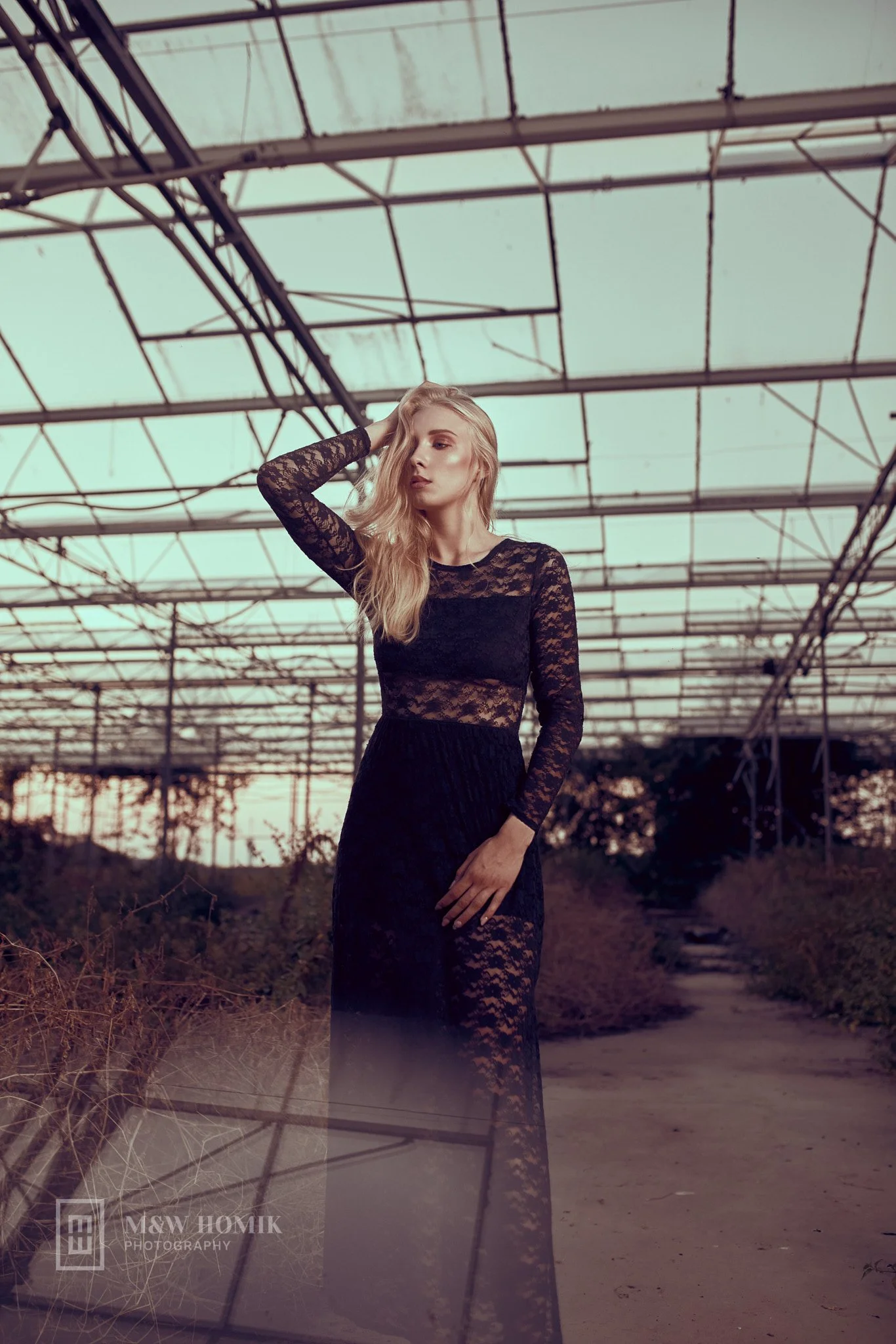 outdoor-portret-shoot-tilburg-fotograaf-tilburg-mwhomik 6.jpg