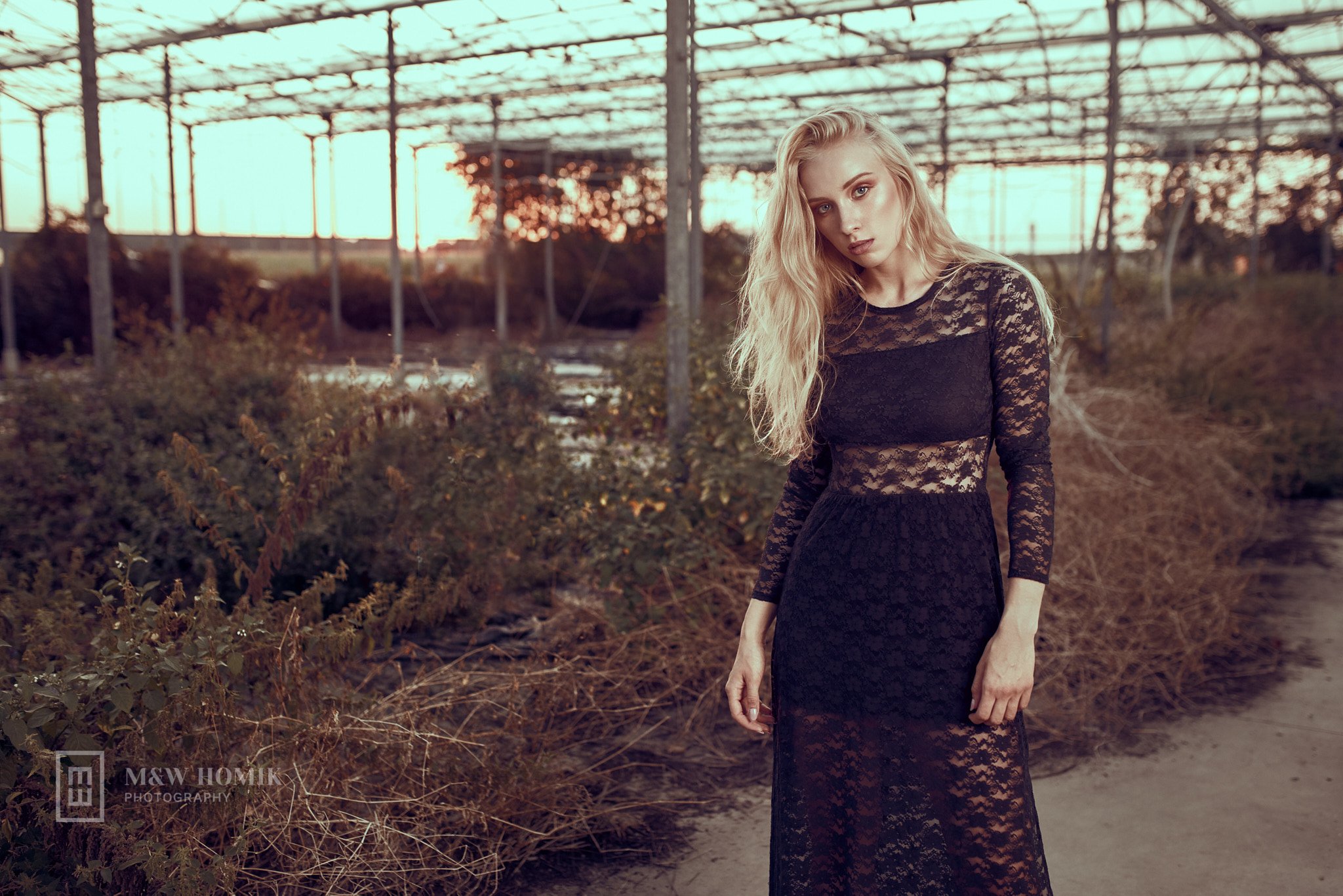 outdoor-portret-shoot-tilburg-fotograaf-tilburg-mwhomik 5.jpg