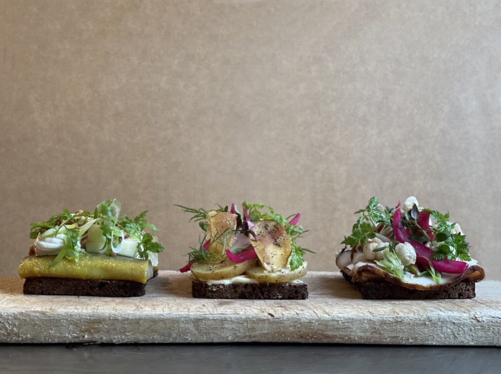 2021 > Unravelling the Smørrebrød