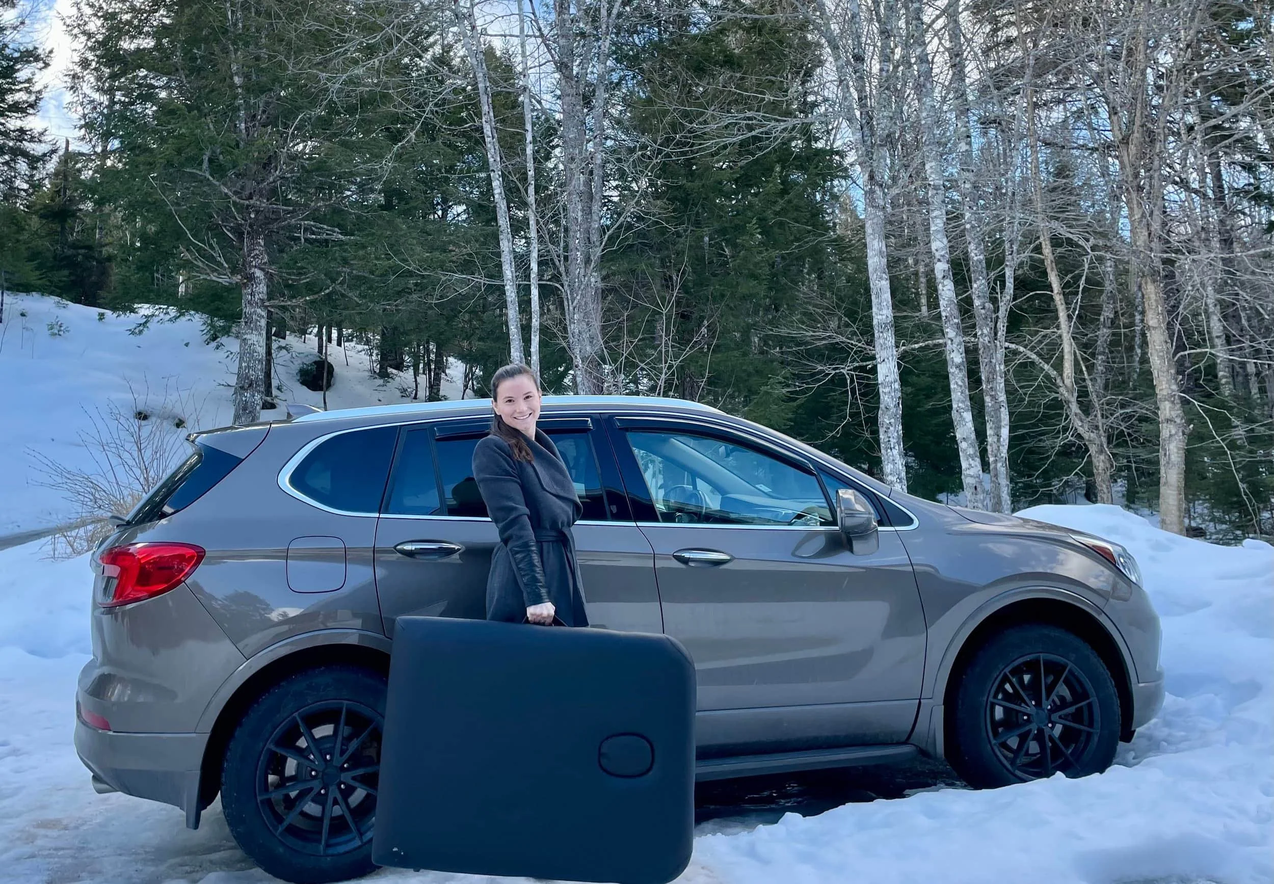 SeaVal Home Physio owner Kaitlin arriving at a patient’s home for a mobile physiotherapy appointment.