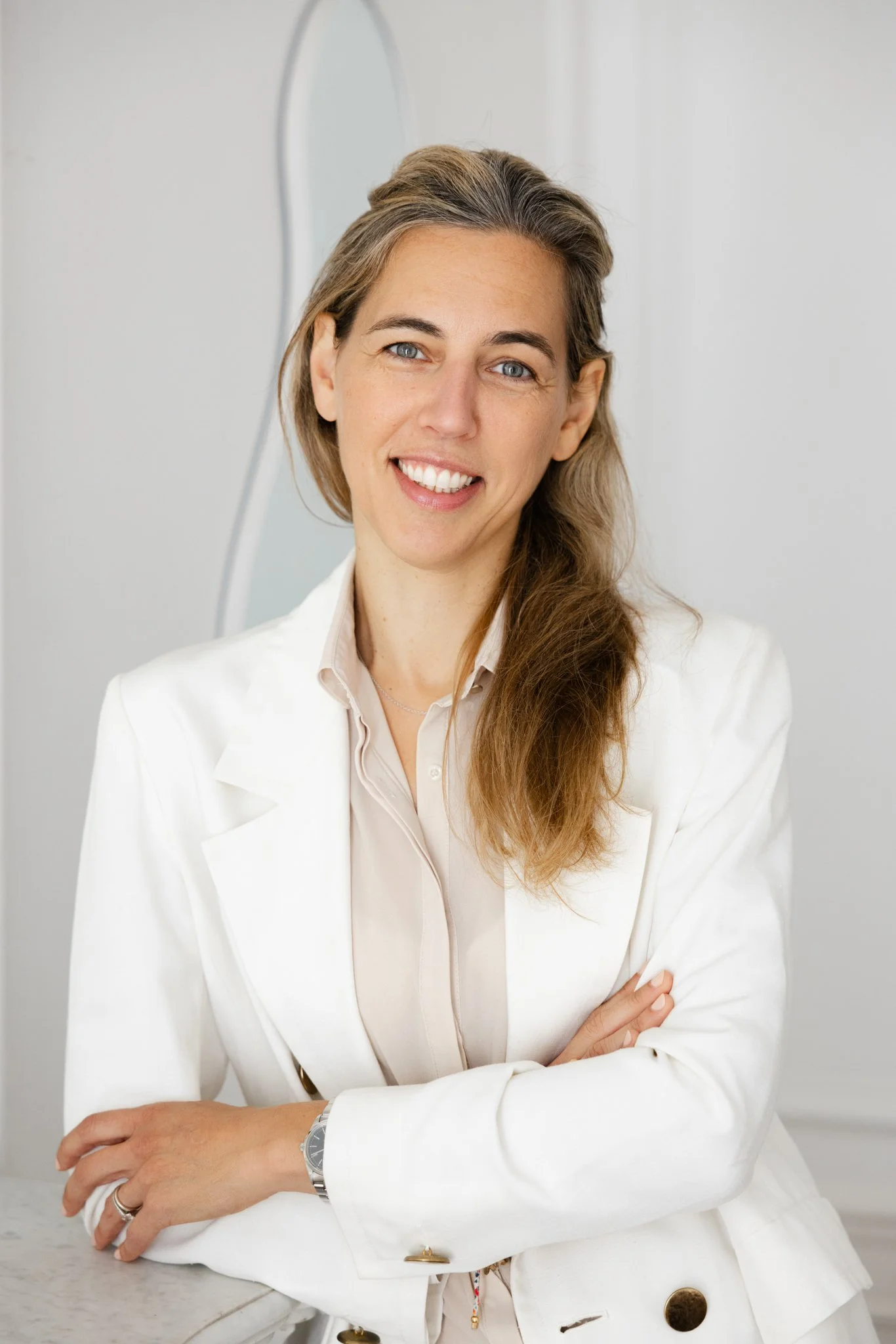 photo-portrait-femme-dirigeante-avignon-style-lumineux-authentique.jpg