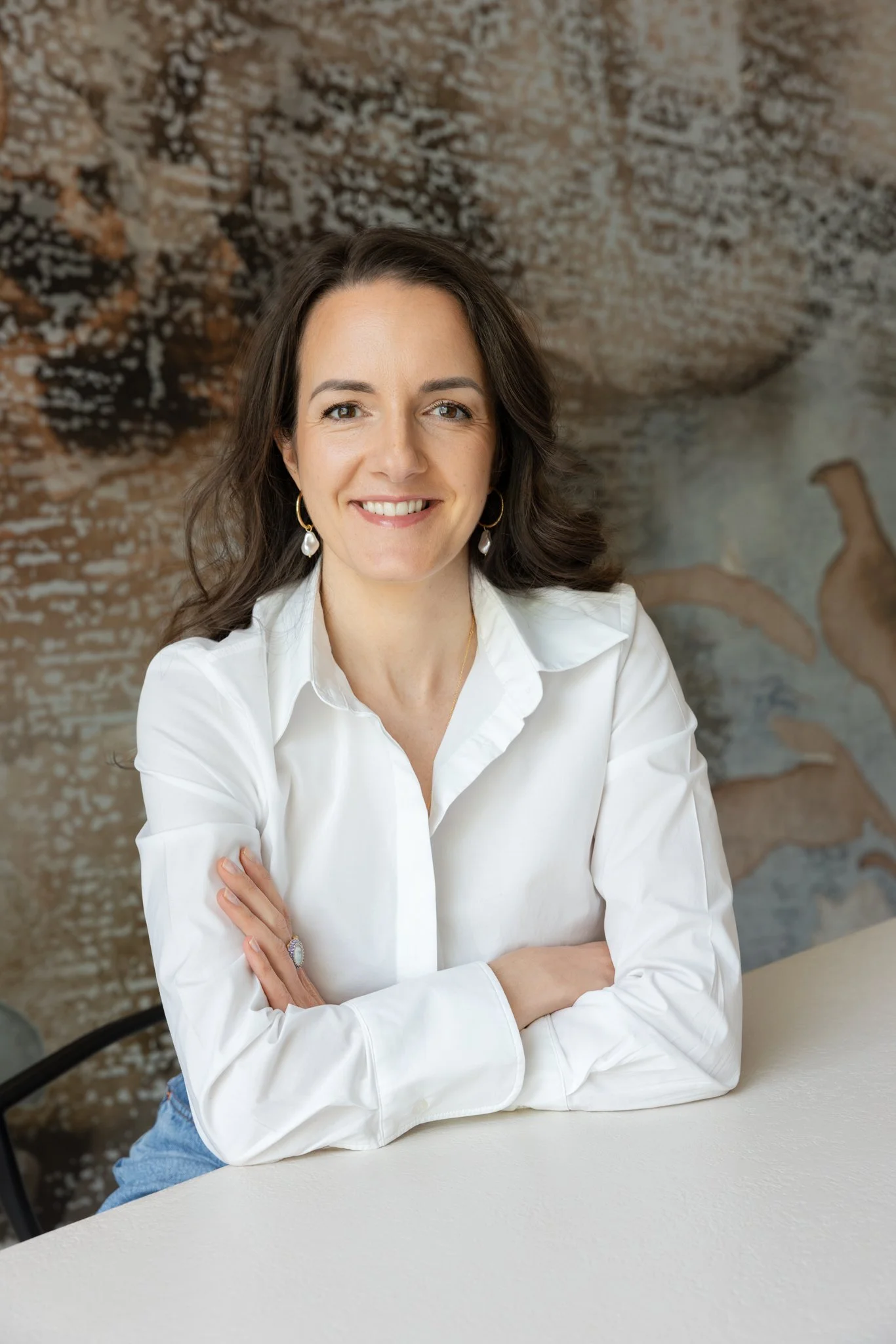 photo-portrait-personnel-femme-leadership-chemise-blanche-naturel.jpg