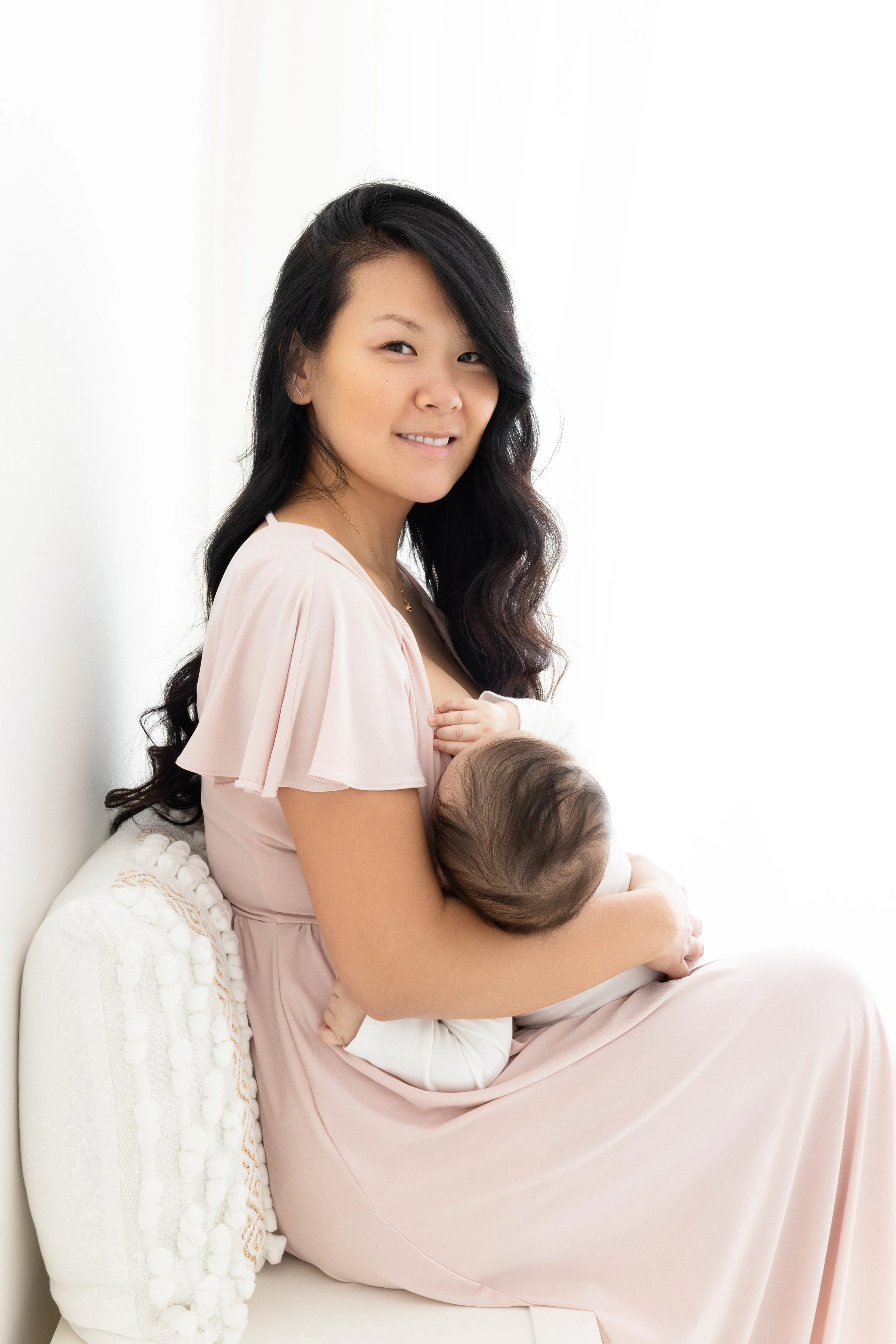 photo maman bébé allaitement