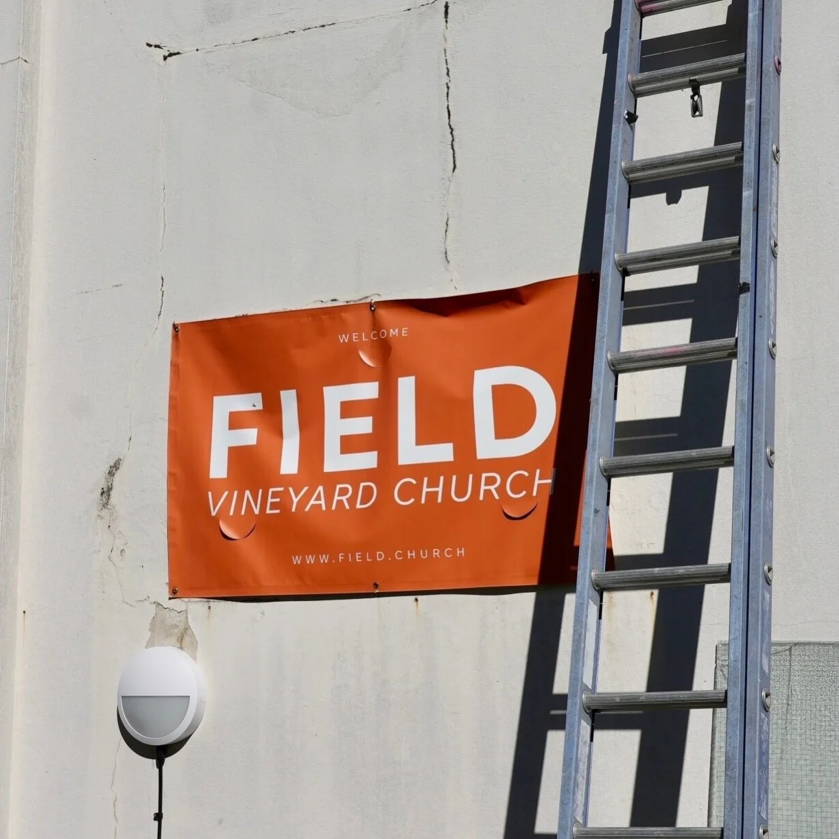 / FIELD HALL WORK PARTY / 

Join us this Saturday 25th April | 2&ndash;5pm

We&rsquo;re getting together this Saturday for an afternoon of getting some jobs done around Field Hall.

Signing up is essential so we can make sure there are enough materia