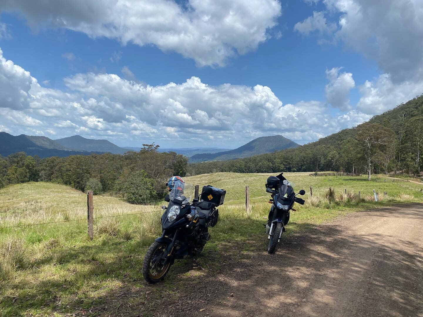 #australianbackroadsmotorcycletouring #vstrom1000xt #kle500kawasaki #adventuretouring #northernnsw #borderrangesnationalpark