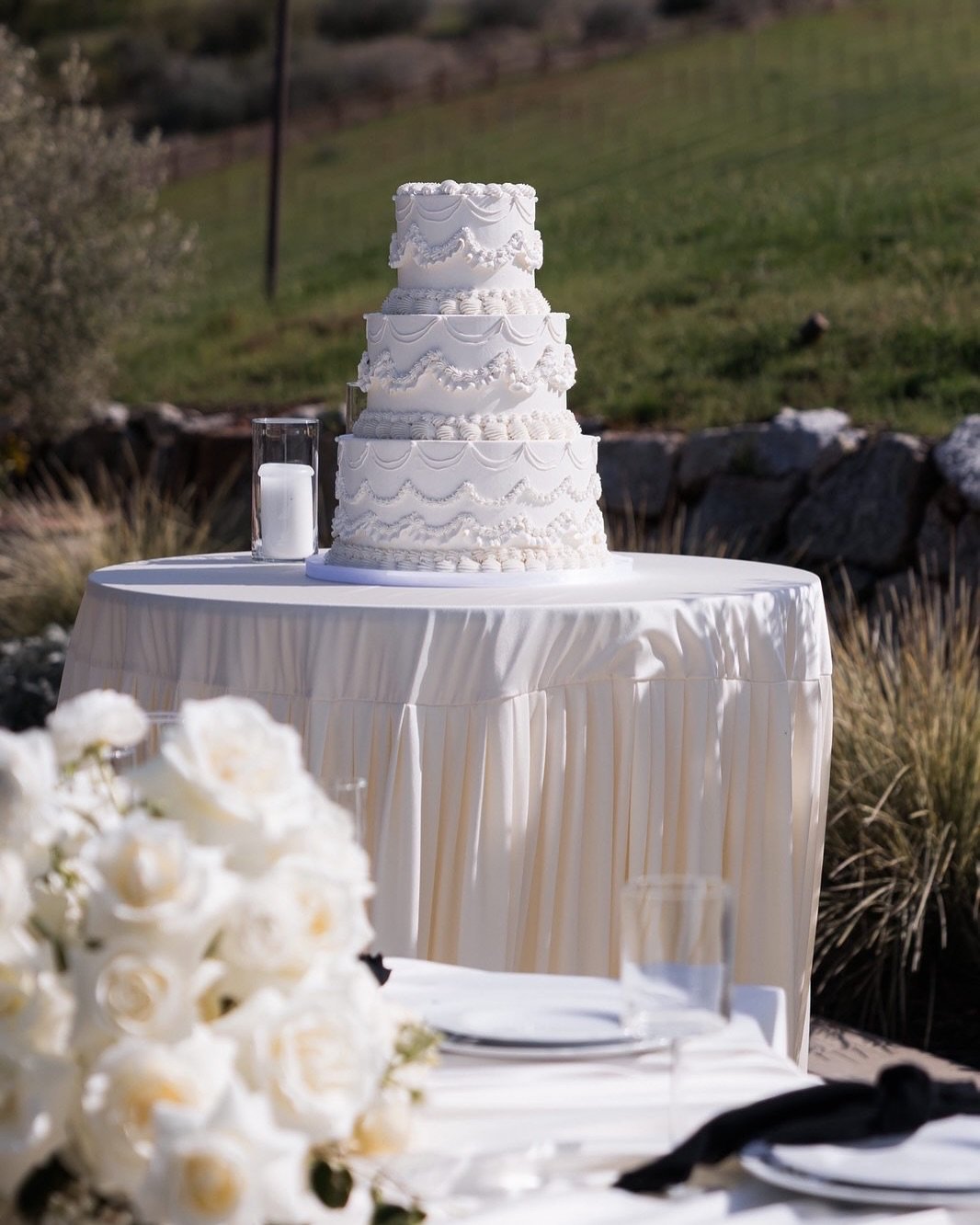 Featuring our custom made Ivory Pleated Tablecloth - crafted for the that perfect drape and texture. A beautiful finishing touch for your cake or guestbook table! 🤍

#weddinginspiration #2025brides #2025weddings #sacramento