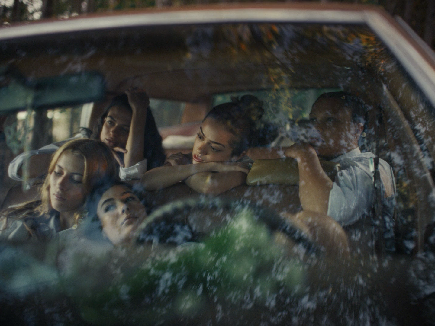 MARC JACOBS
DAISY WILD