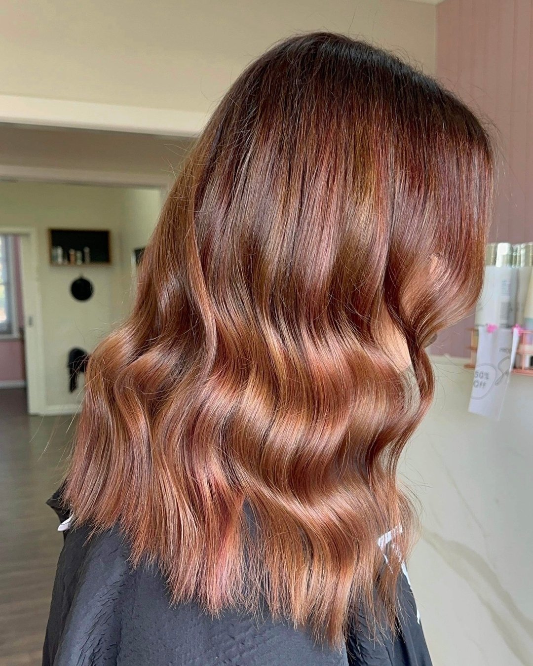 Our autumn predictions for this year:
🍁 Dark coppers
🍁 Cherry Cola red
🍁 Cowboy copper
🍁 Natural coppers with a warm blonde balayage 

@hairbymaygen is already executing 👏🏼👏🏼

#goochieshairdesign #dubbosalon #WellaProAnz #hair #wellaplex #wel