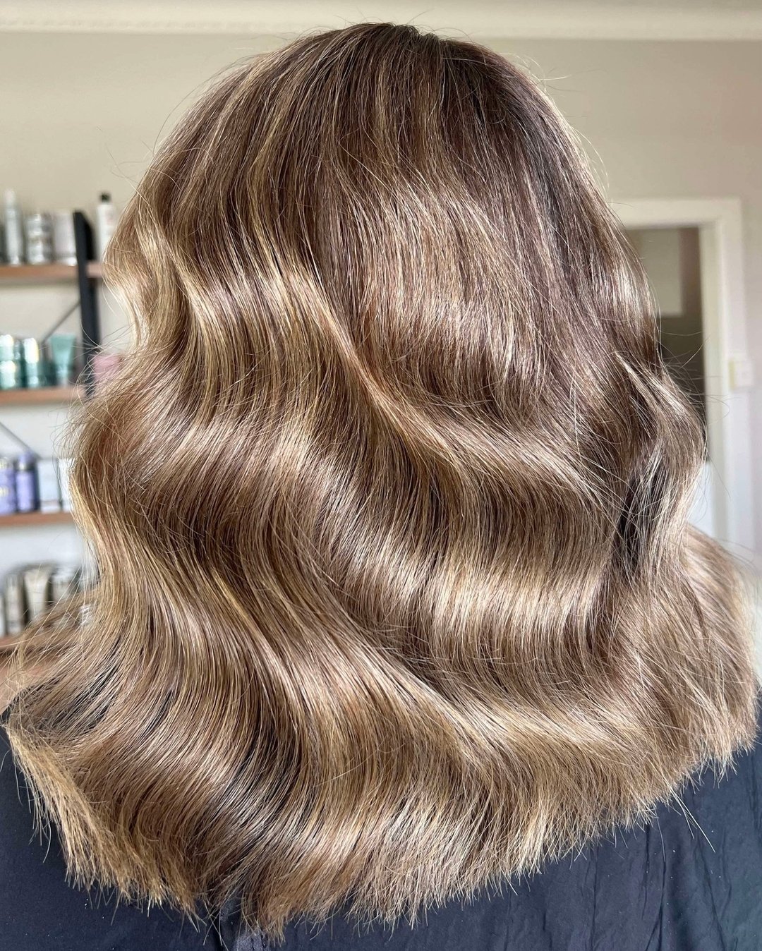 Look at that blend 👏🏼👏🏼
@macey.hair

#goochieshairdesign #dubbosalon #WellaProAnz #hair #wellaplex #wellafamily #hairofinstagram #wellaeducation #wellacolouranz #dubbo @wellapro_anz @rebekah_wella