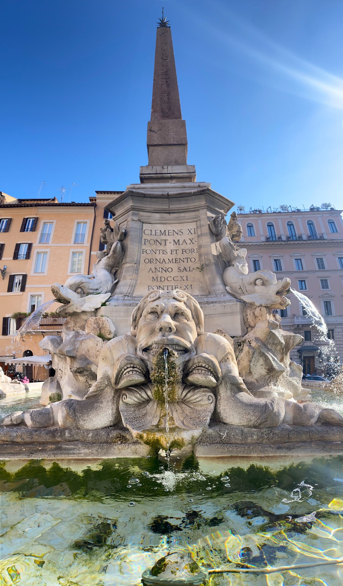 Fountain in front of the Pantheon.jpg