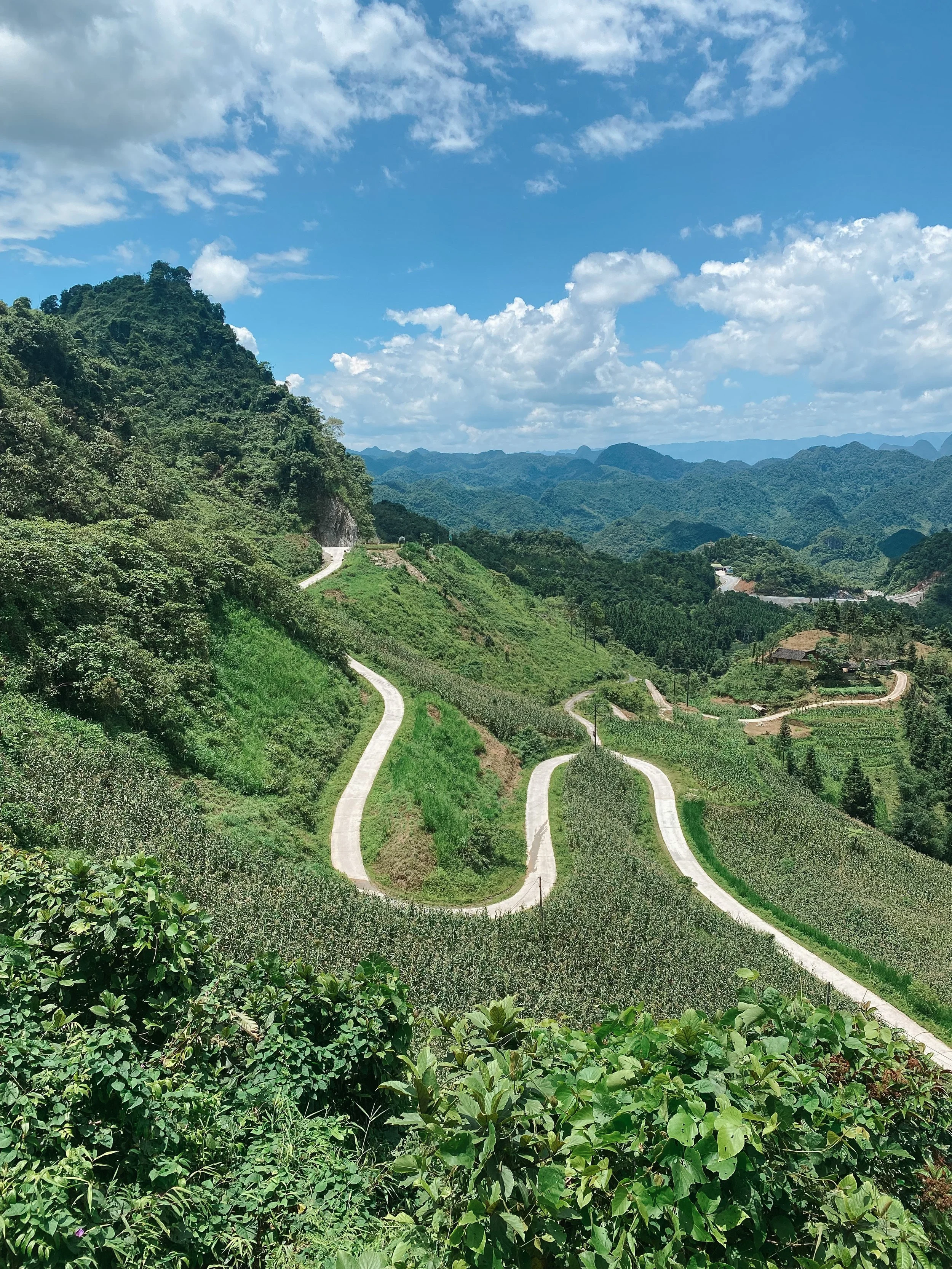 Tham Ma Pass on Ha Giang Loop