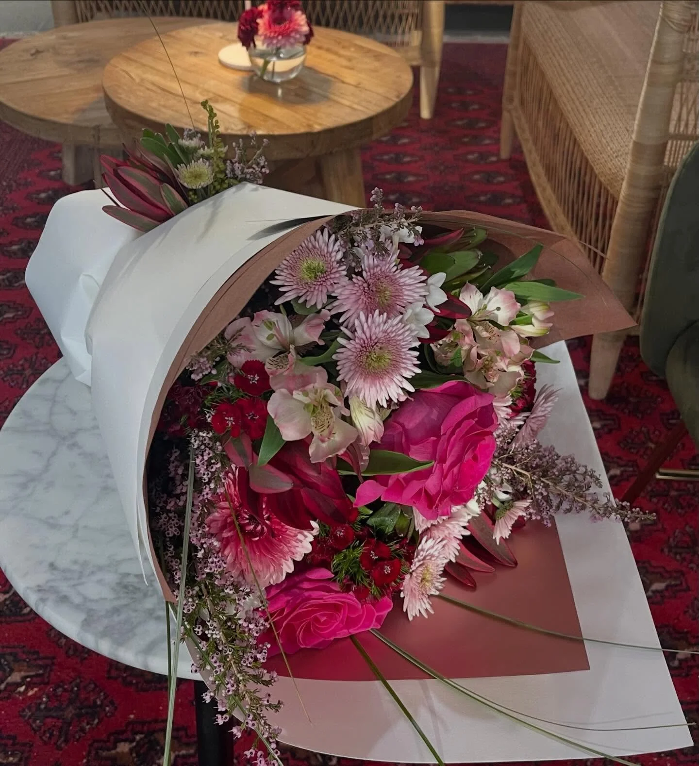 Luscious xl bouqs nailing the sentiments this week 💐 #flowersandcoffee #pahiatua #nzflorist #tararua