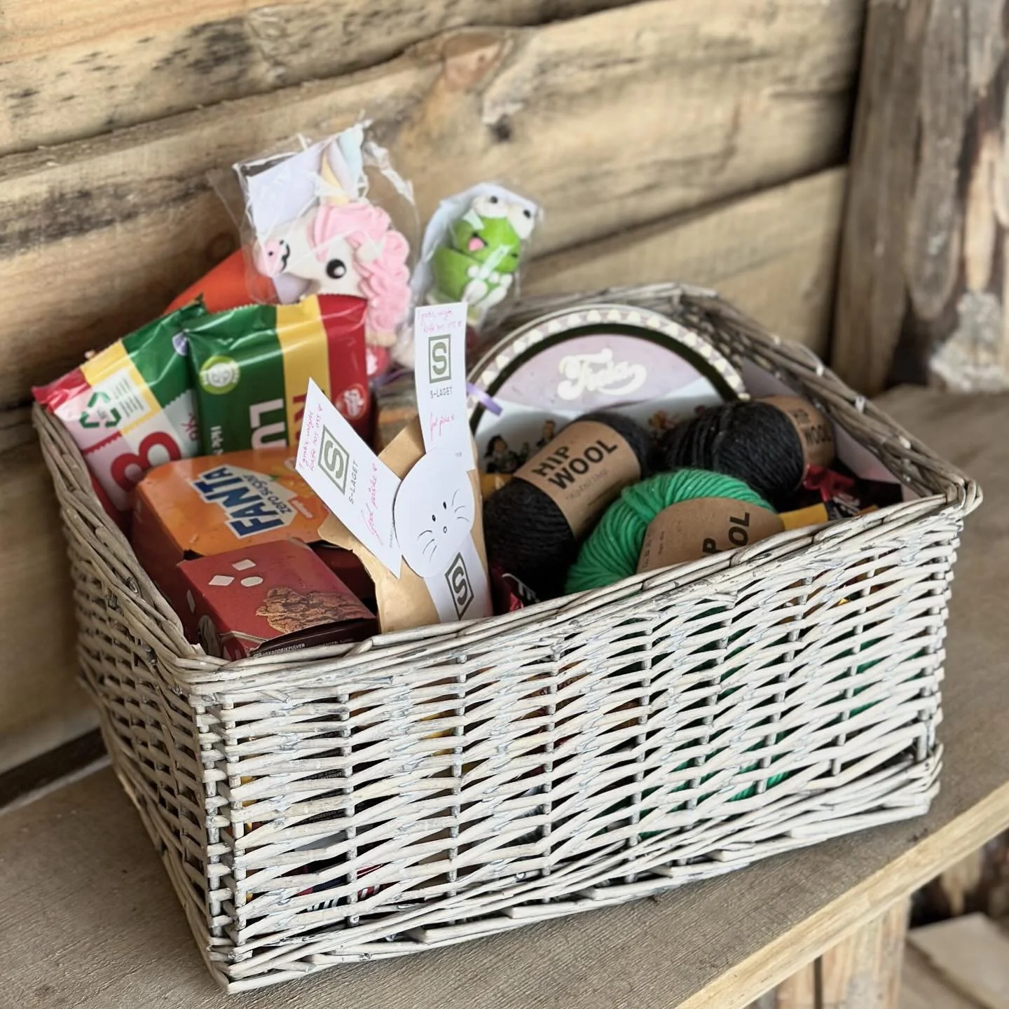 AVSLUTTET! 🐥Vinneren ble @rakelkaarvik! Gratulerer s&aring; mye! 🐥

Konkurranse 🐥
Vinn en &laquo;P&aring;skepakke for to&raquo;🐣

Vi &oslash;nsker &aring; gi en heldig vinner en skikkelig byp&aring;ske! Premien inkluderer frokost p&aring; @thonho
