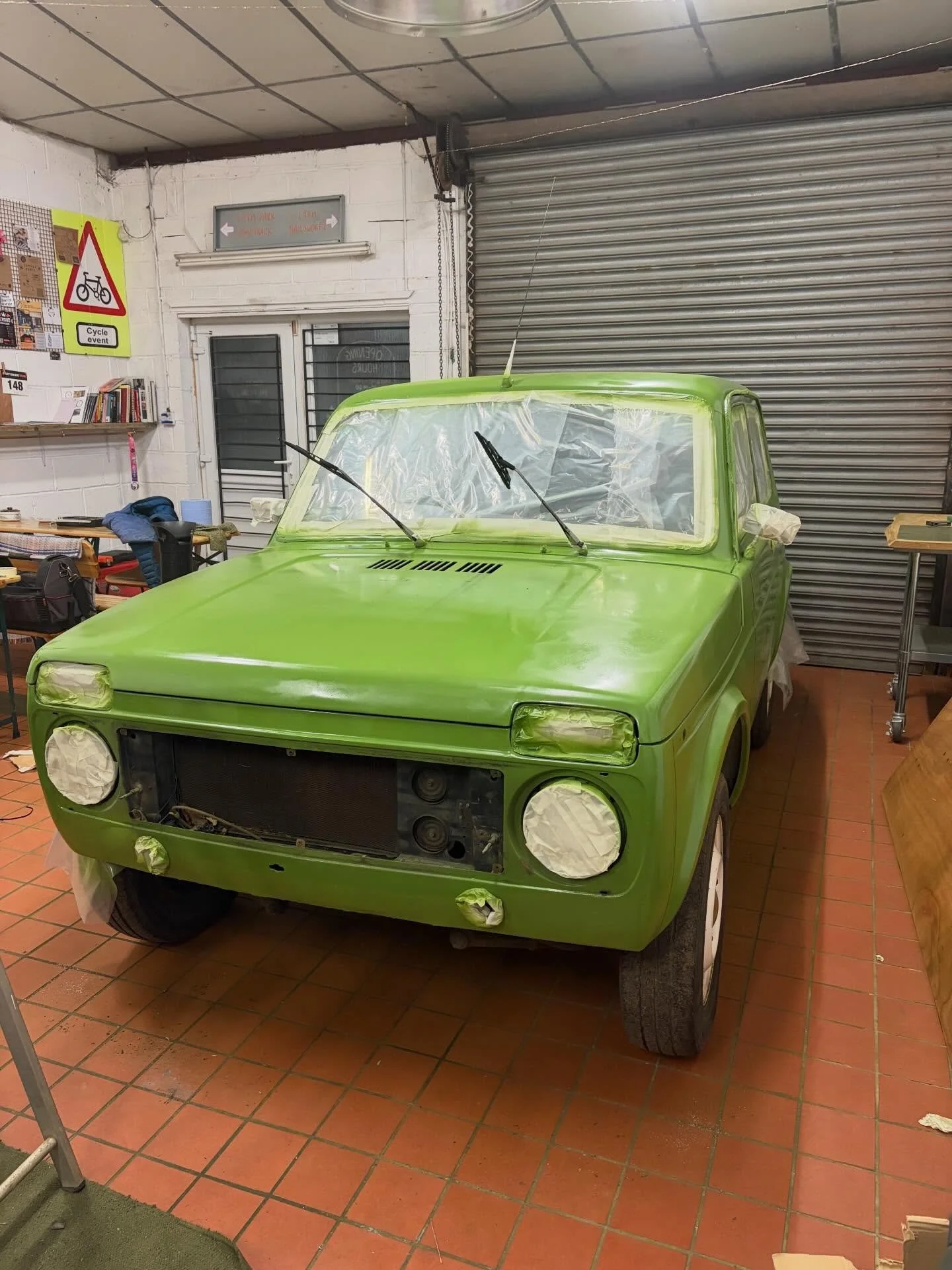 CAFE SPRAY JOB. 😏

Lots of much needed attention spent on the Lada over the past few weeks. 

#lada #ladaniva #classiccars #carrestoration #ladaandcoffee