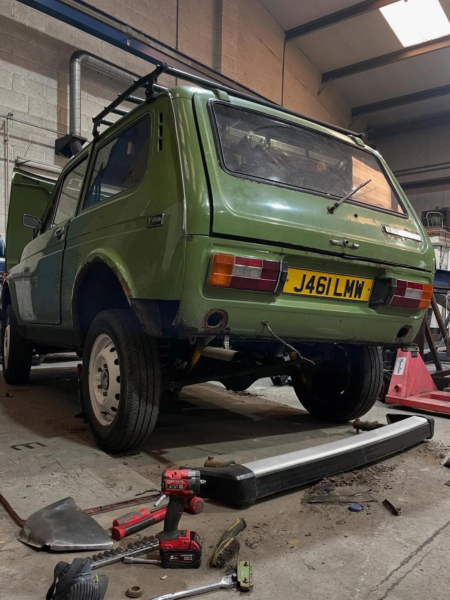 Much needed maintenance. The lada having the attention it&rsquo;s needed for a while.

#ladaniva #ladaandcoffee #lada#mobilecoffeebar #weldingart #stroud #rust