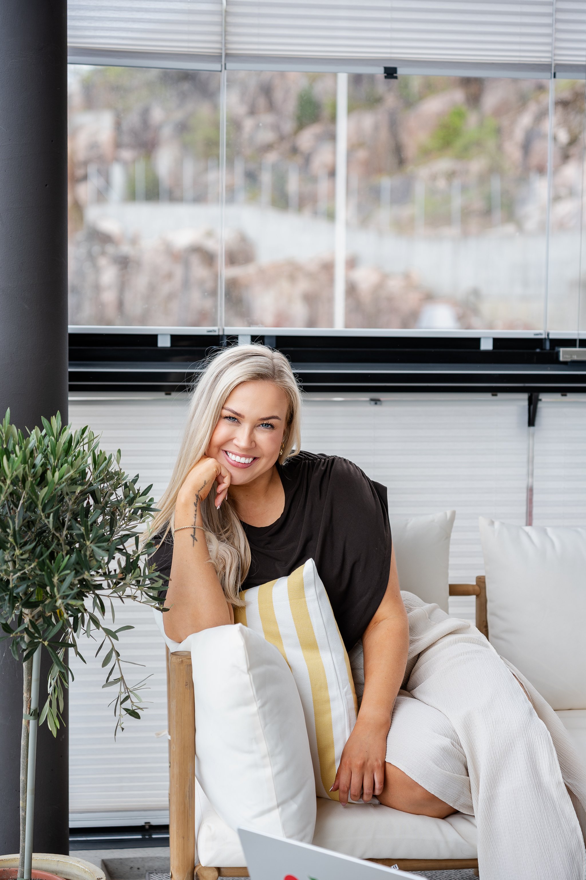 hääkuvaaja & digimarkkinoinnin ammattilainen riina Puonti