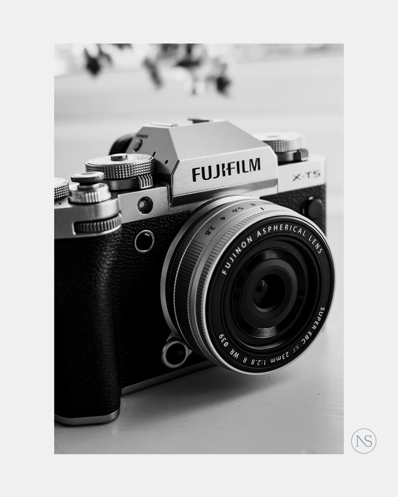 I was so excited to try out this little beauty of a lens at the weekend on a lovely family get together in the glorious winter sun 💫 Little 23mm Fujifilm pancake did not disappoint! I find myself running around all the time after children mainly and