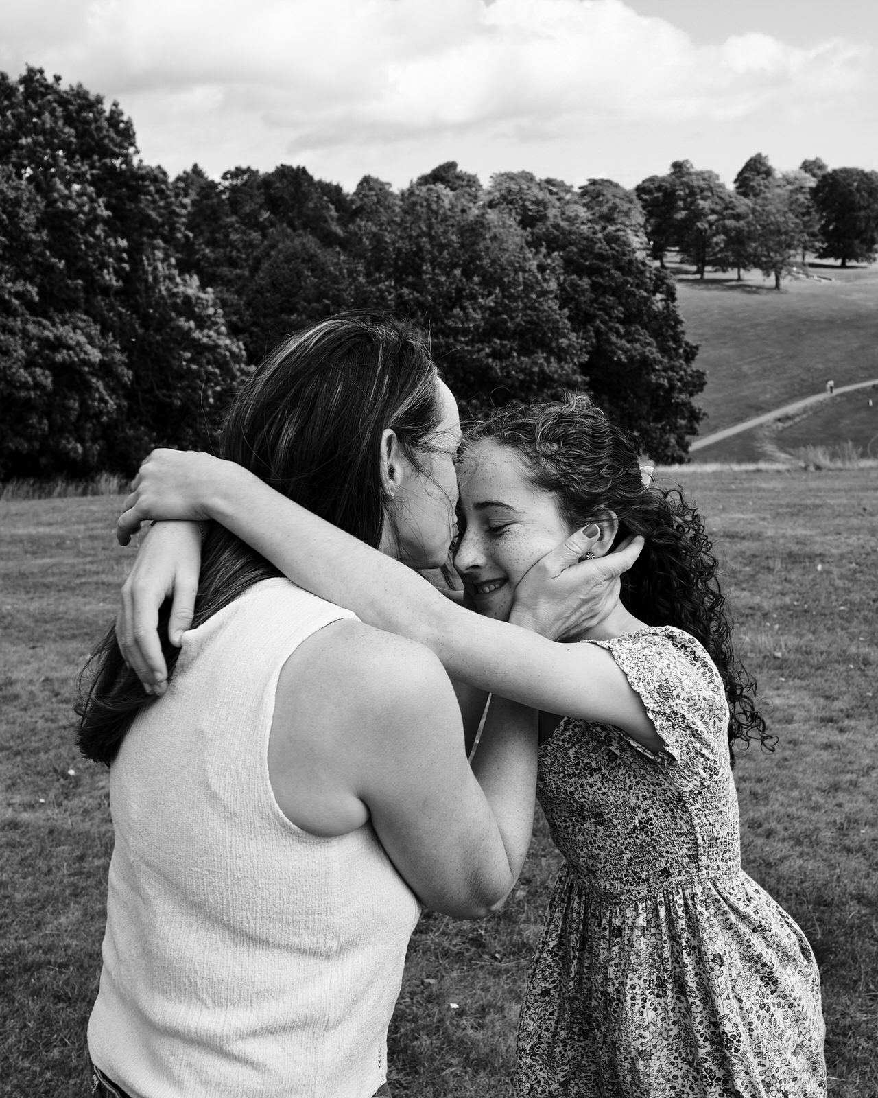 family-photographer-yorkshire-roundhay-park-leeds-1600-1867.JPG